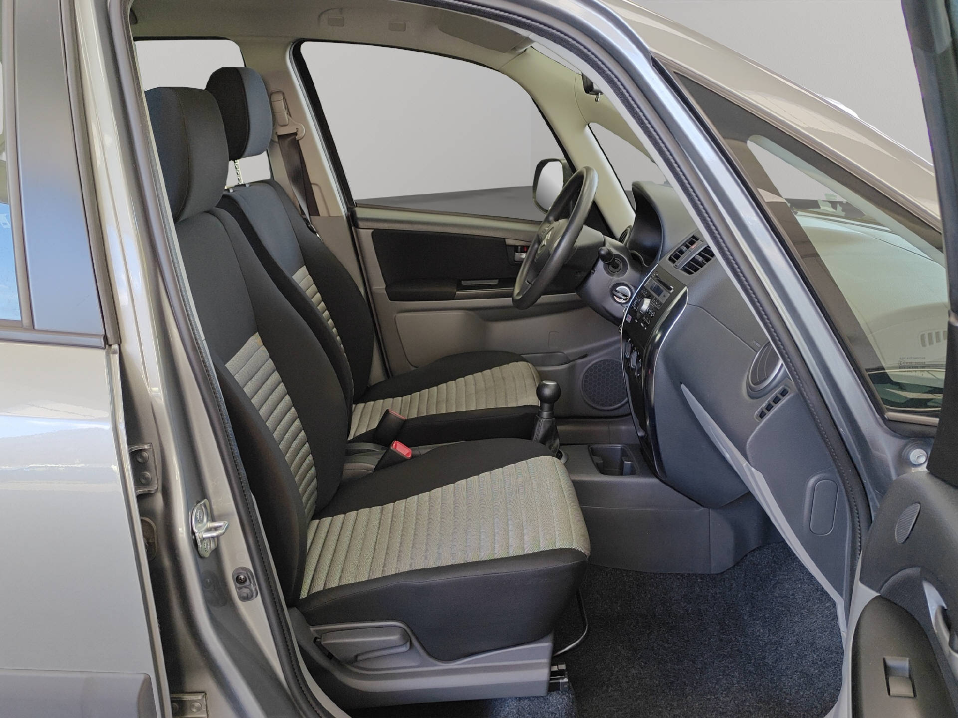 SUZUKI SX4 1.6 16V GL Streetline-image-11