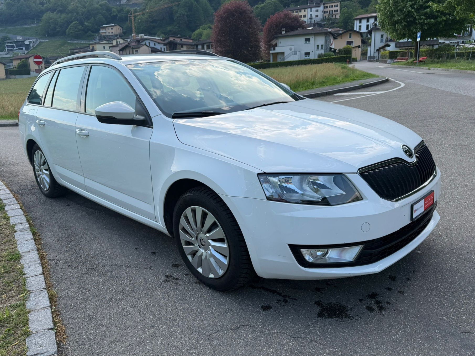 SKODA Octavia Combi 1.4 TSI G-tec Ambition CNG-image-1