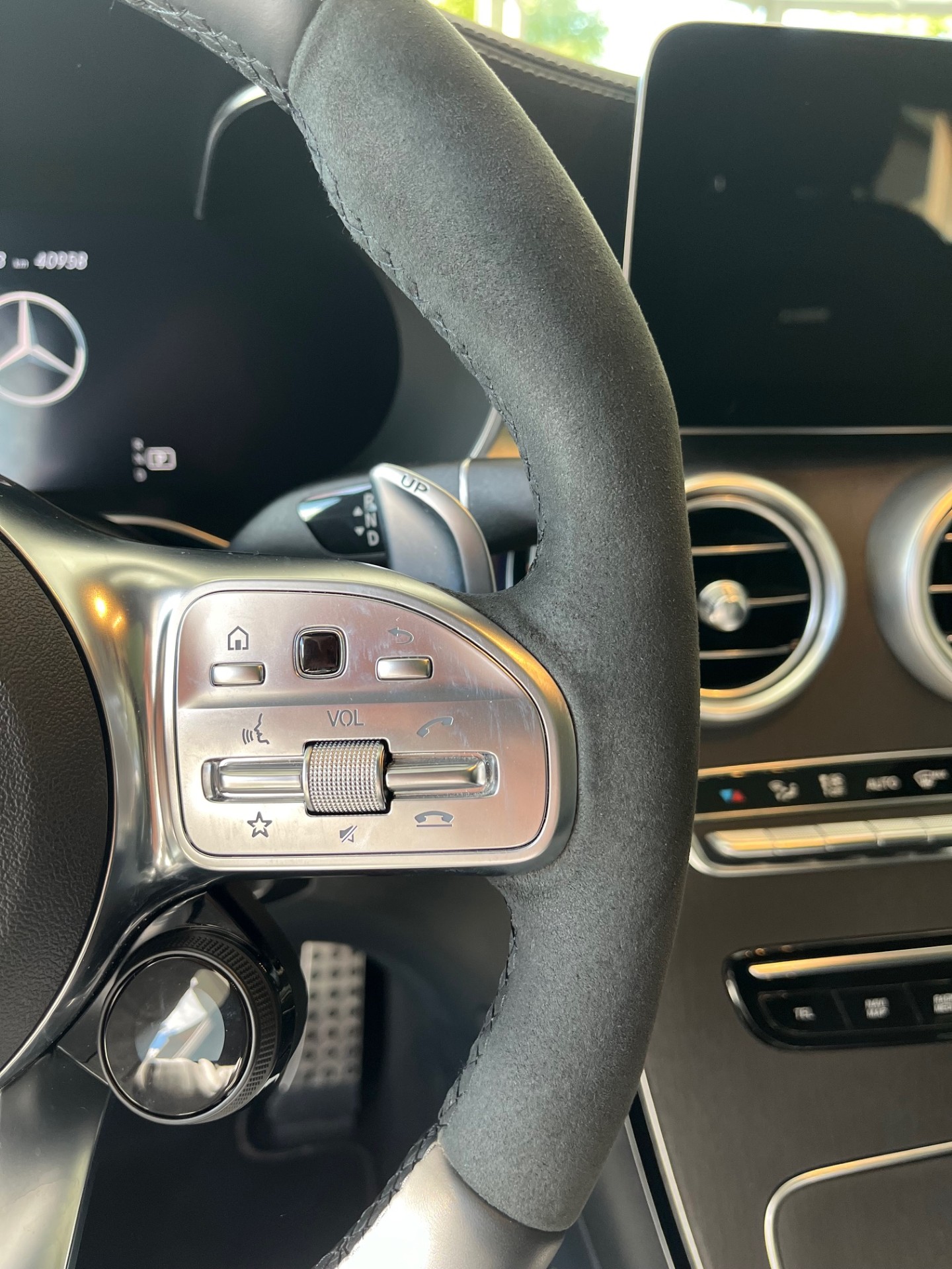 MERCEDES-BENZ GLC 63 S AMG 4Matic 9G-Tronic-image-13