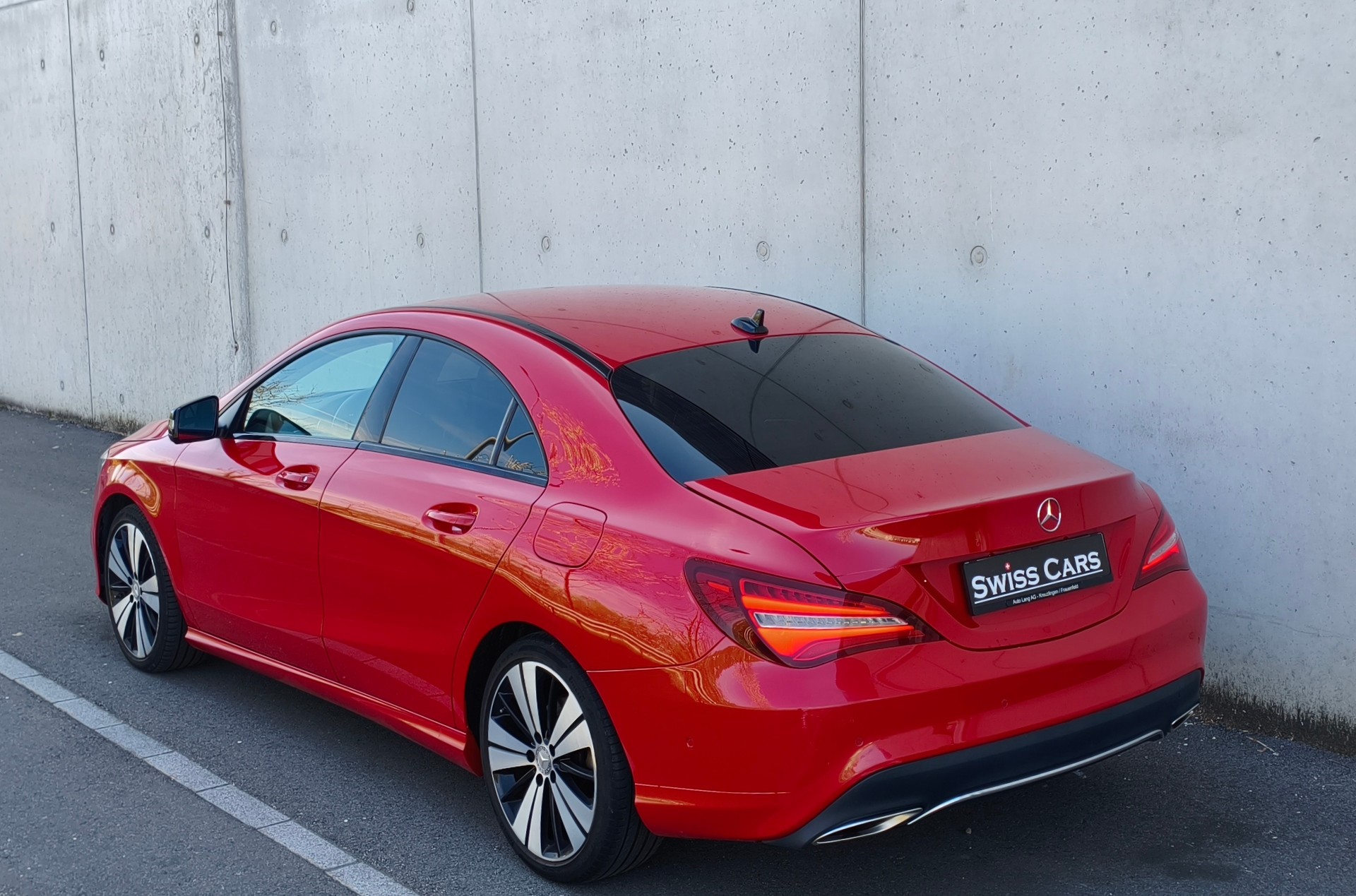 MERCEDES-BENZ CLA 200 CDI AMG Line 7G-DCT-image-3