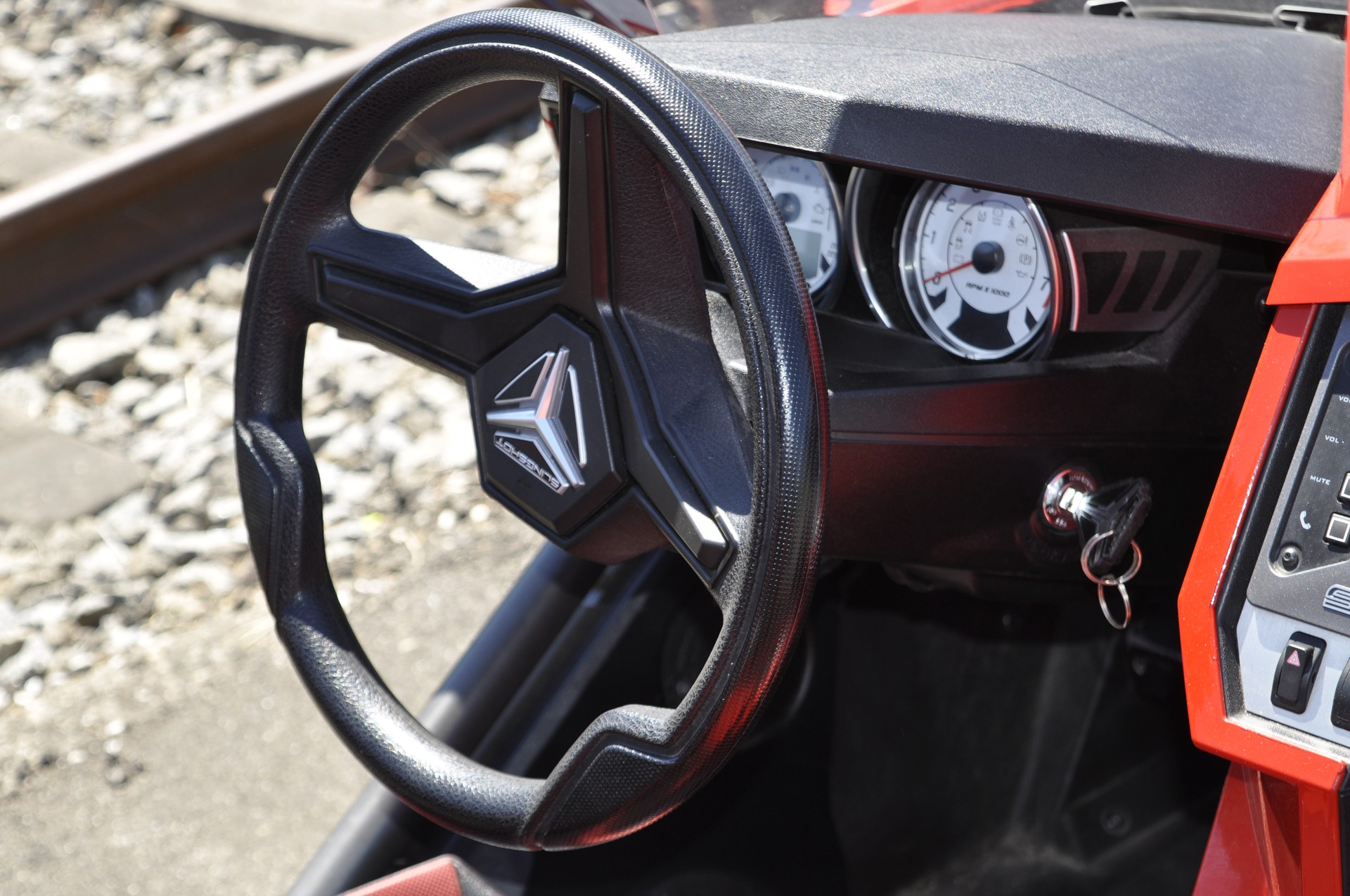 PGO POLARIS SLINGSHOT SL-image-10