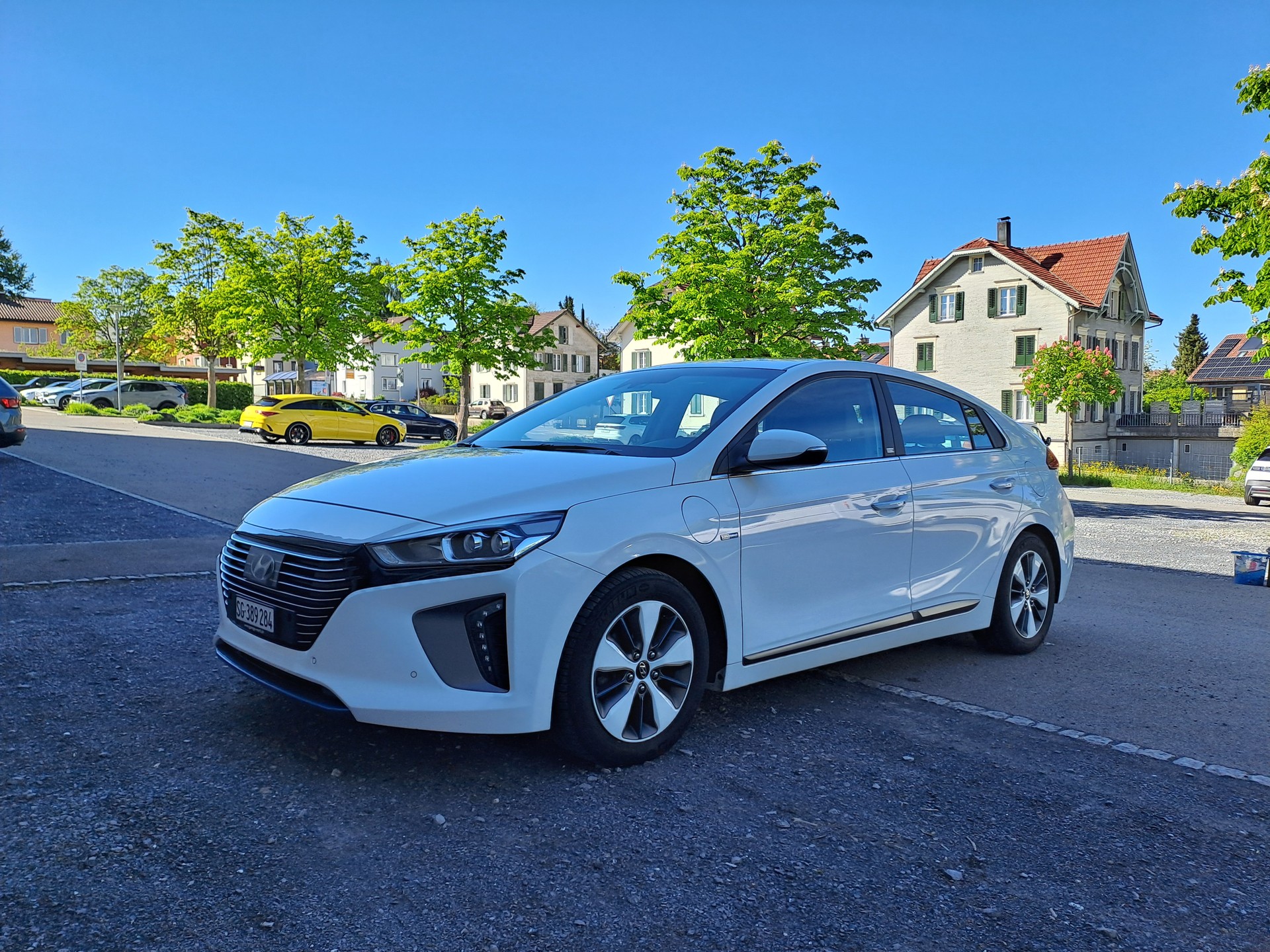 HYUNDAI 1.6 GDi Plug-in Launch Plus
