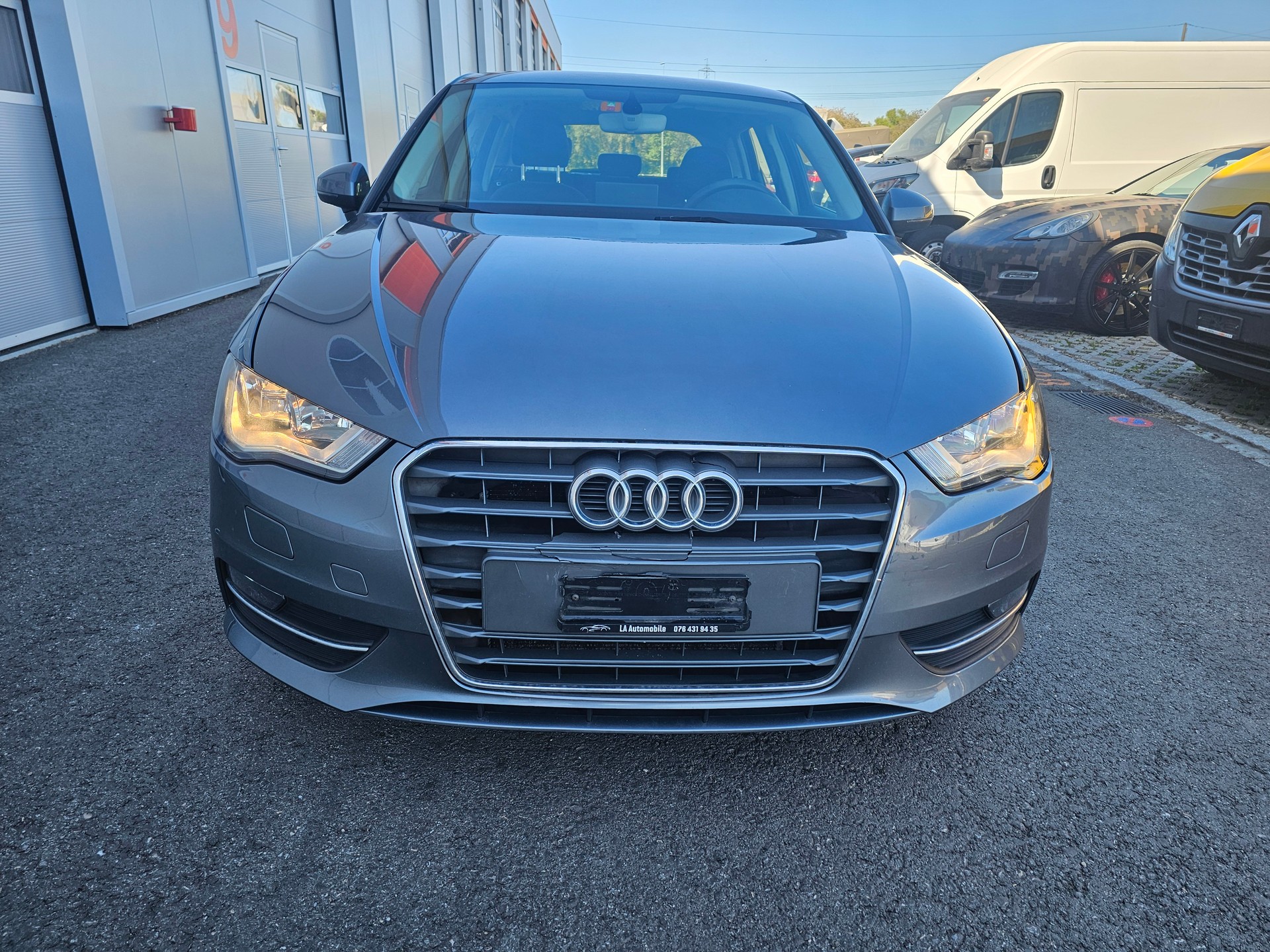 AUDI A3 Sportback 1.6 TDI Attraction-image-7