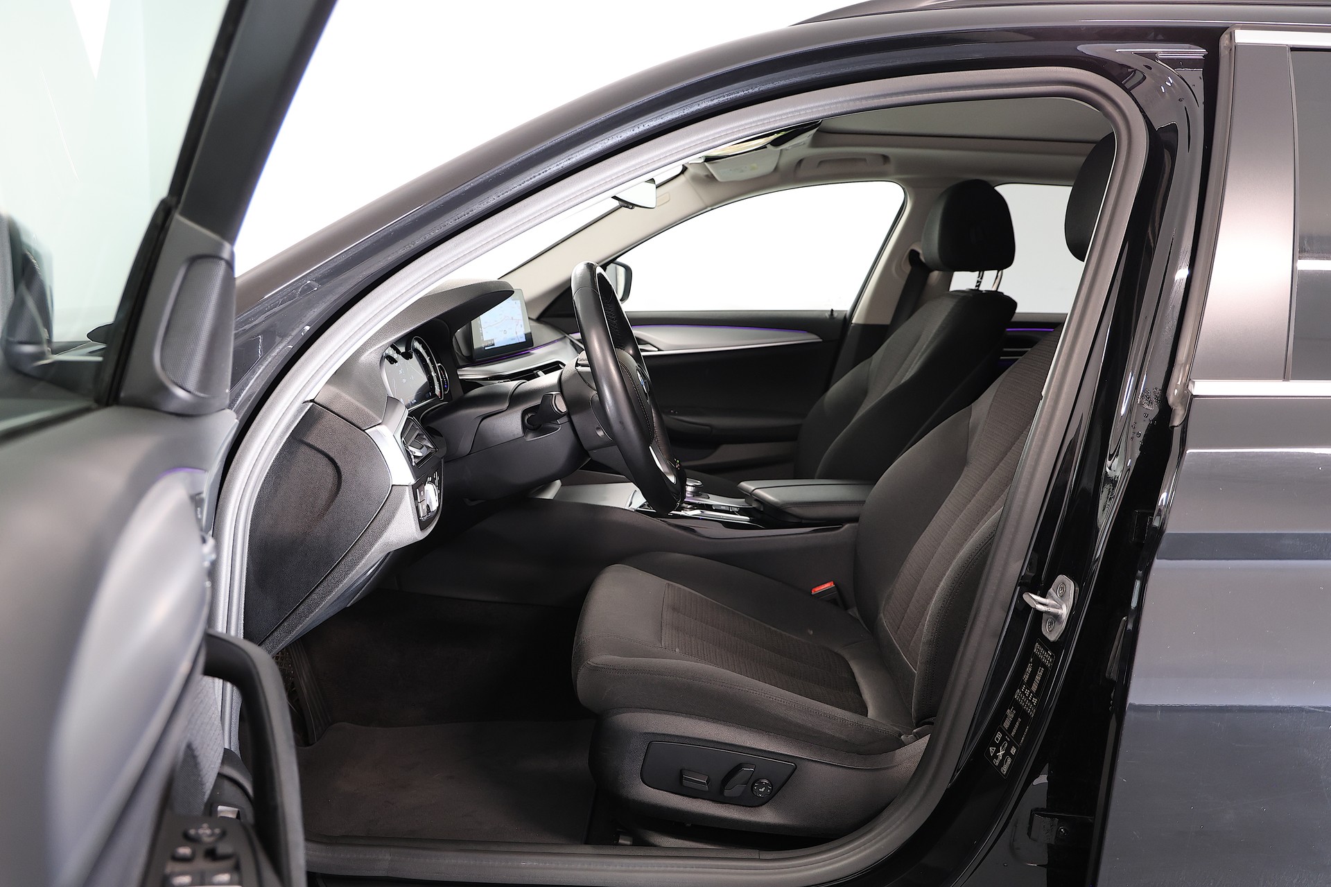 BMW 530i xDrive Touring Steptronic-image-5