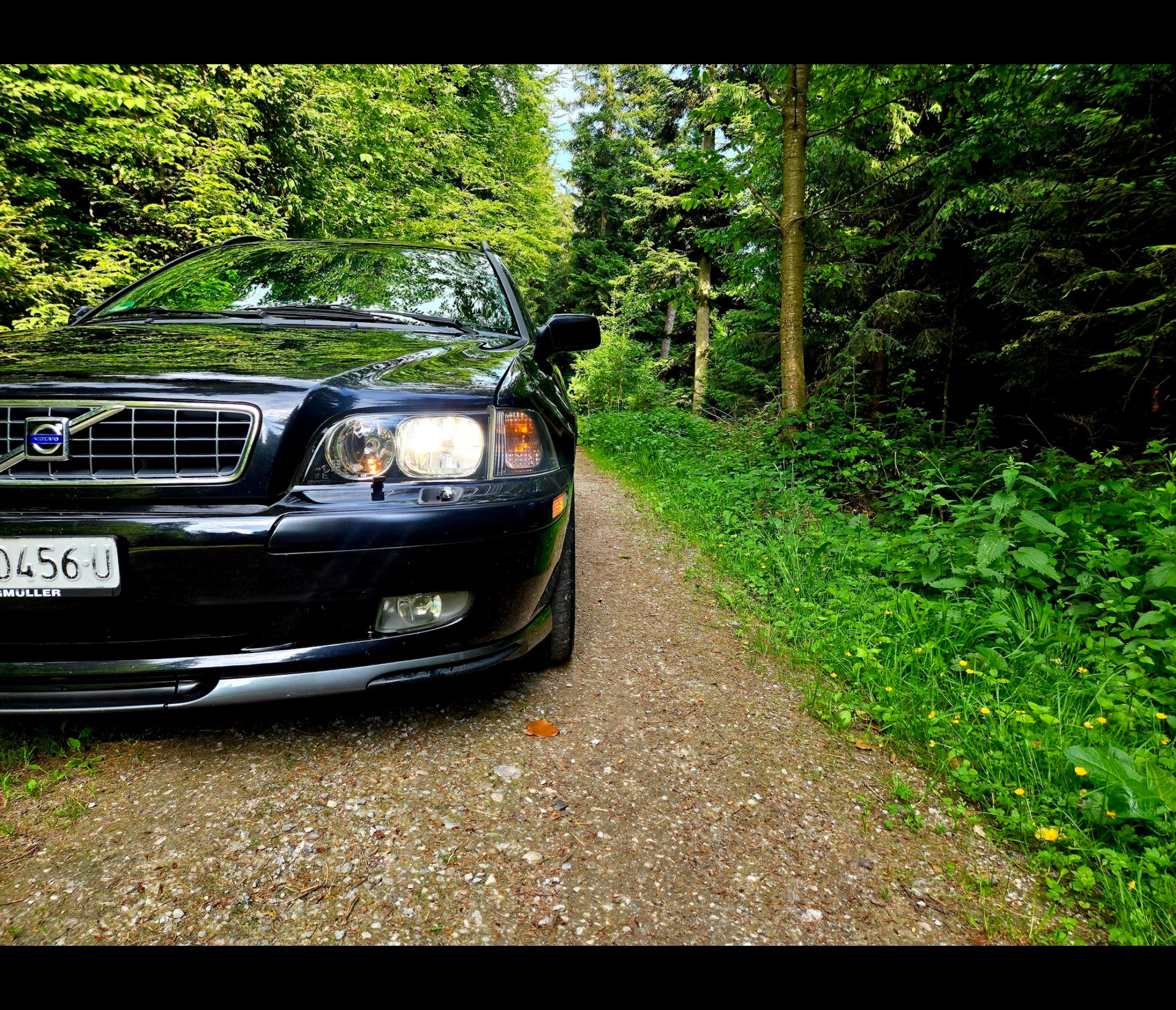 VOLVO V40 2.0 Limited Sports Edition-image-6