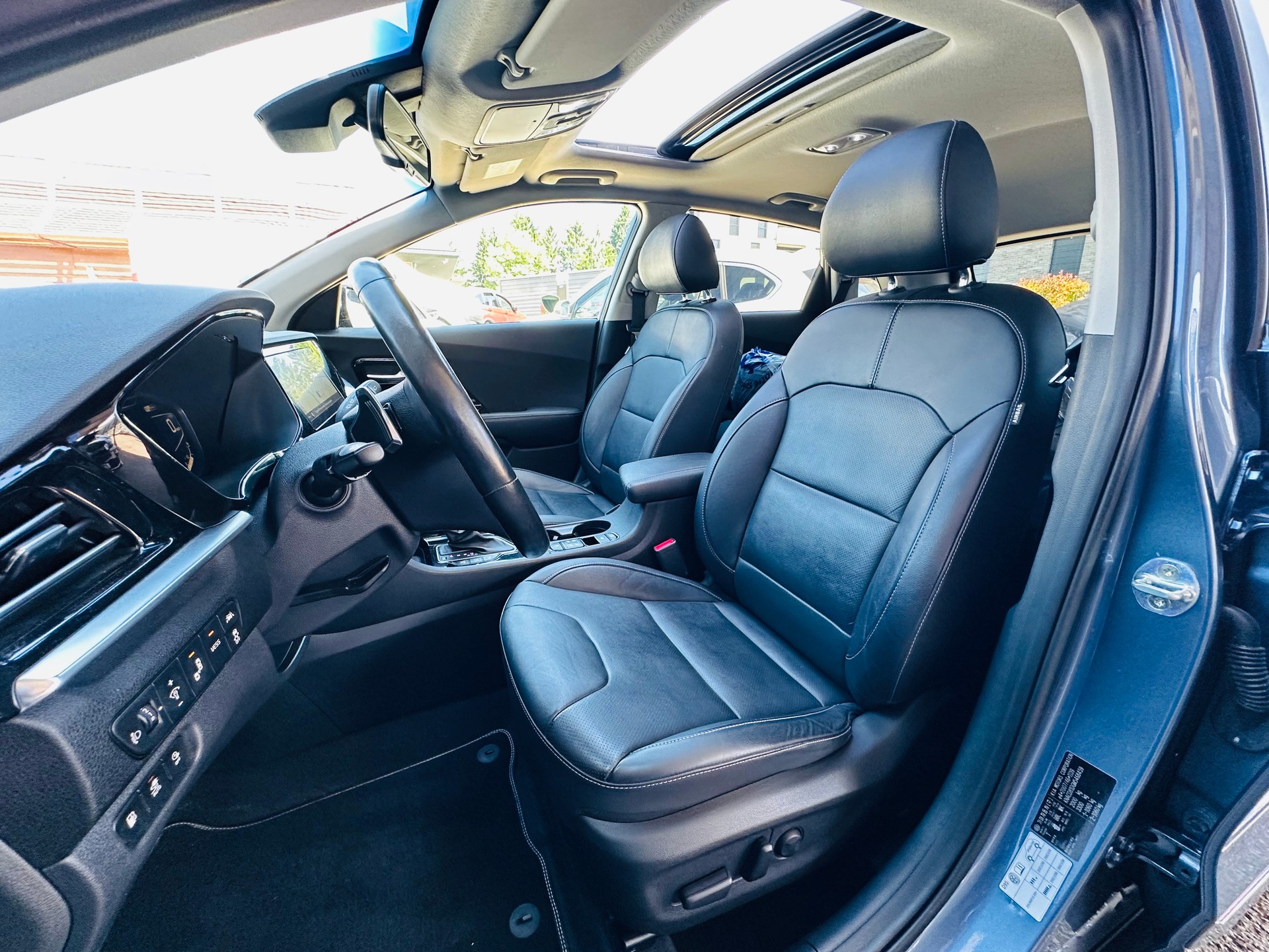 KIA Niro 1.6GDi Plug-in Hybrid Style DCT-image-14