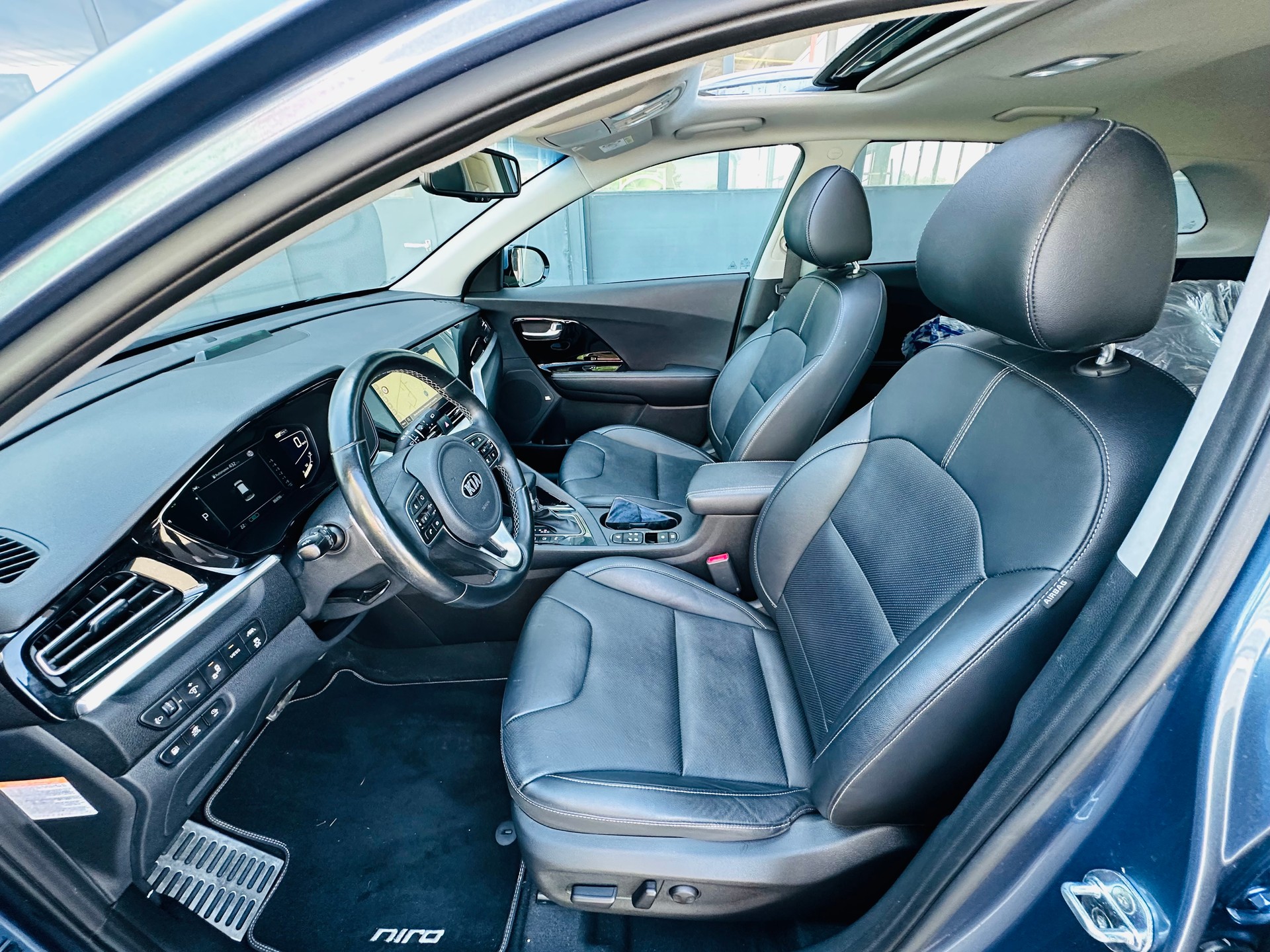 KIA Niro 1.6GDi Plug-in Hybrid Style DCT-image-13