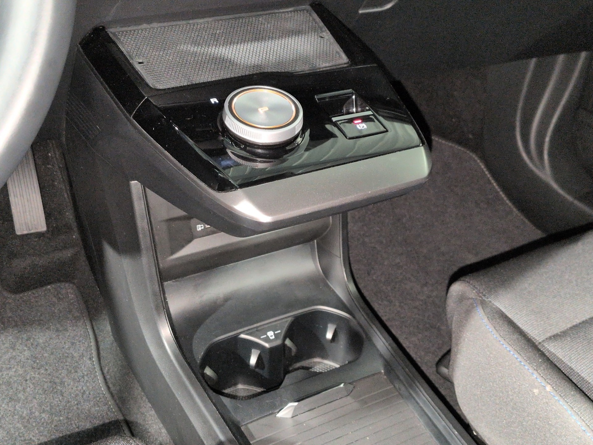 MG 4 EV 51kWh Standard-image-11