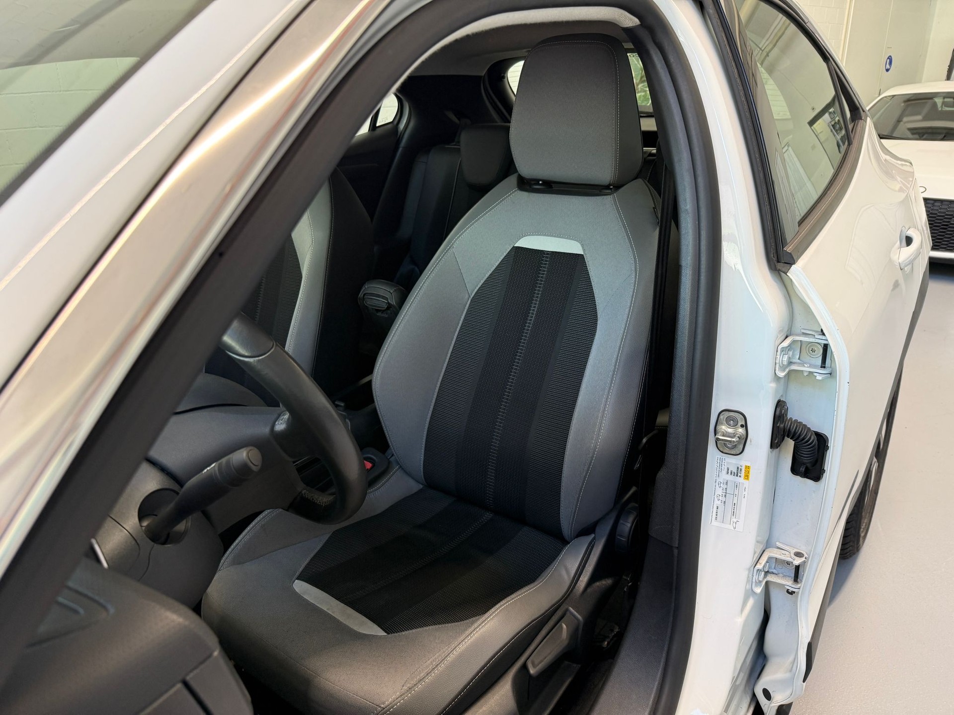 OPEL Mokka 1.2 Direct Injection Turbo Edition-image-11