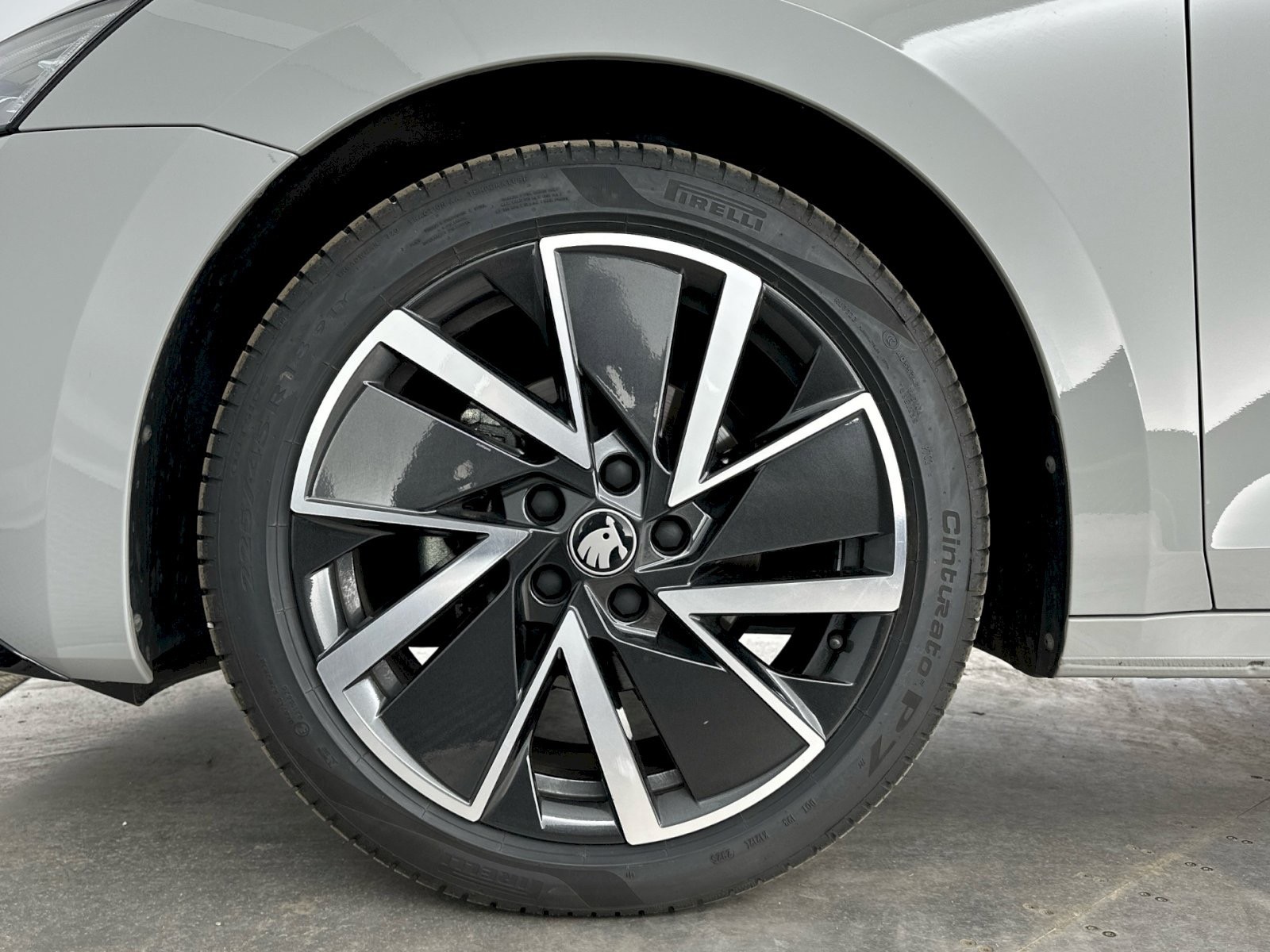 SKODA Octavia Combi 1.5 TSI mHEV DSG SportLine 150PS *FACELIFT *ELEKTR. AHK *STEEL GREY *BLACK PACKAGE *5 Jahre WERKS-GARANTIE!-image-18