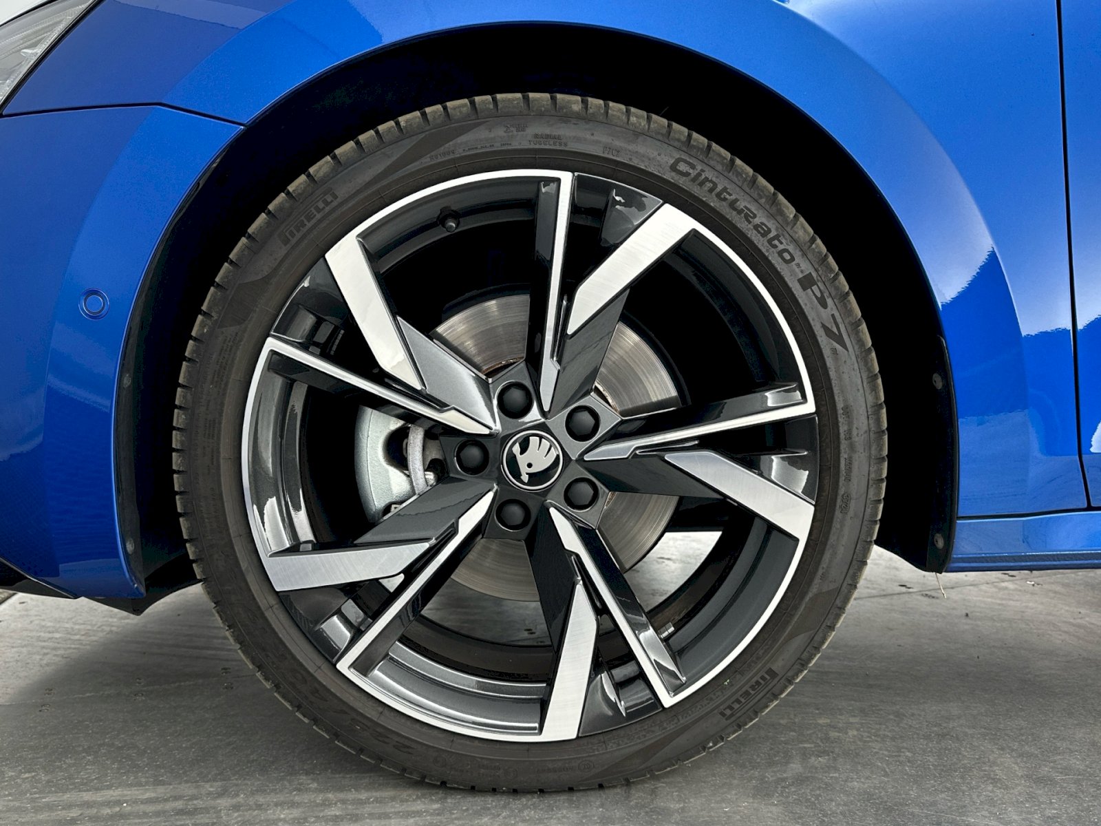SKODA Octavia Combi 1.5 TSI mHEV DSG SportLine 150PS *FACELIFT *RACE BLUE *BLACK PACKAGE *5 Jahre WERKS-GARANTIE!-image-9
