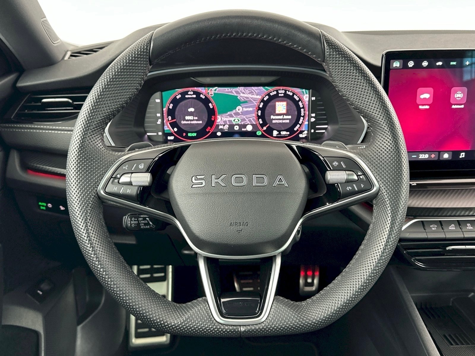 SKODA Octavia Combi 1.5 TSI mHEV DSG SportLine 150PS *FACELIFT *ELEKTR. AHK *STEEL GREY *BLACK PACKAGE *5 Jahre WERKS-GARANTIE!-image-8