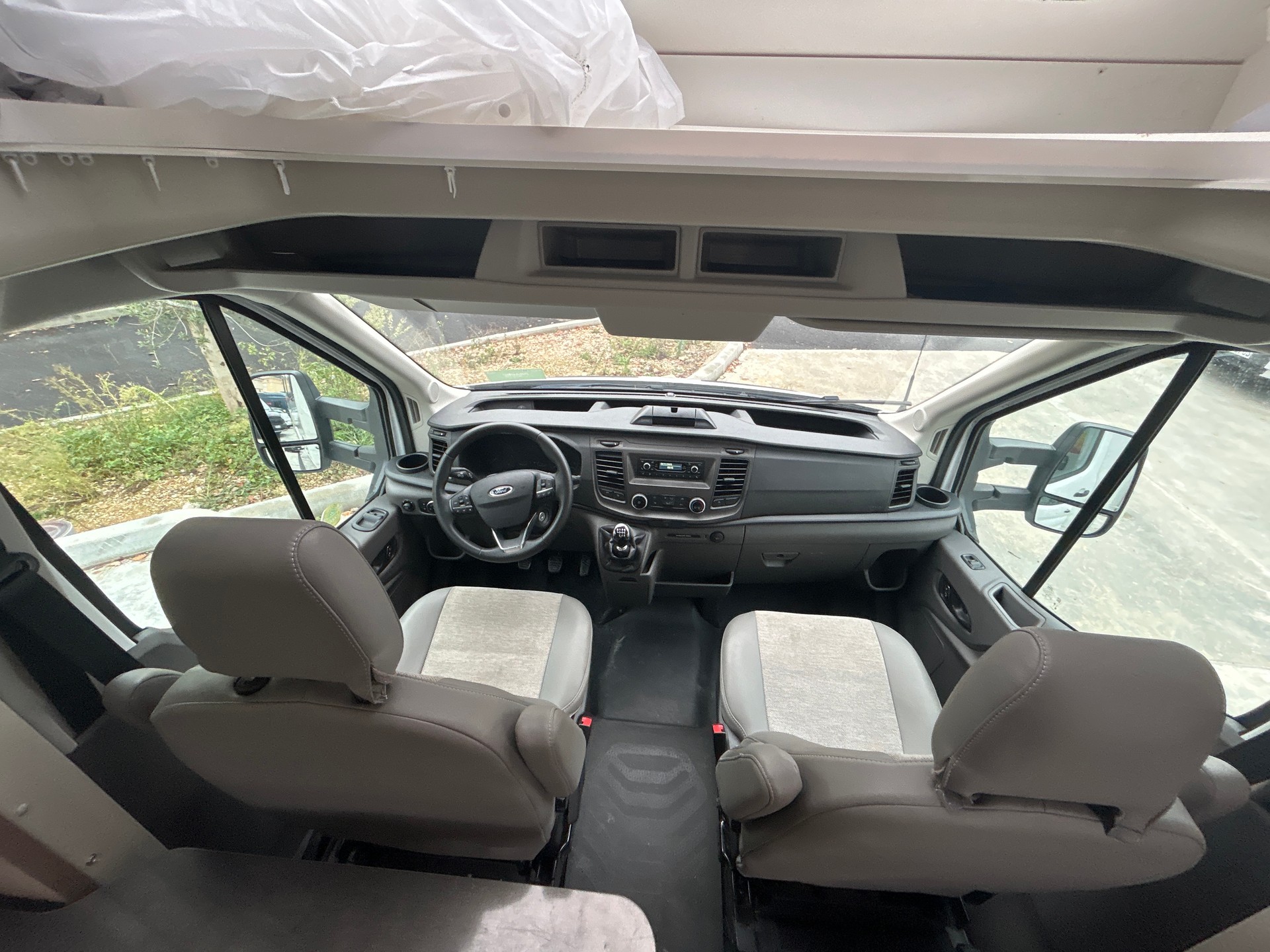 FORD 2023 Ford Transit Etrusco | Schaltgetriebe | Voll ausgestattet-image-5