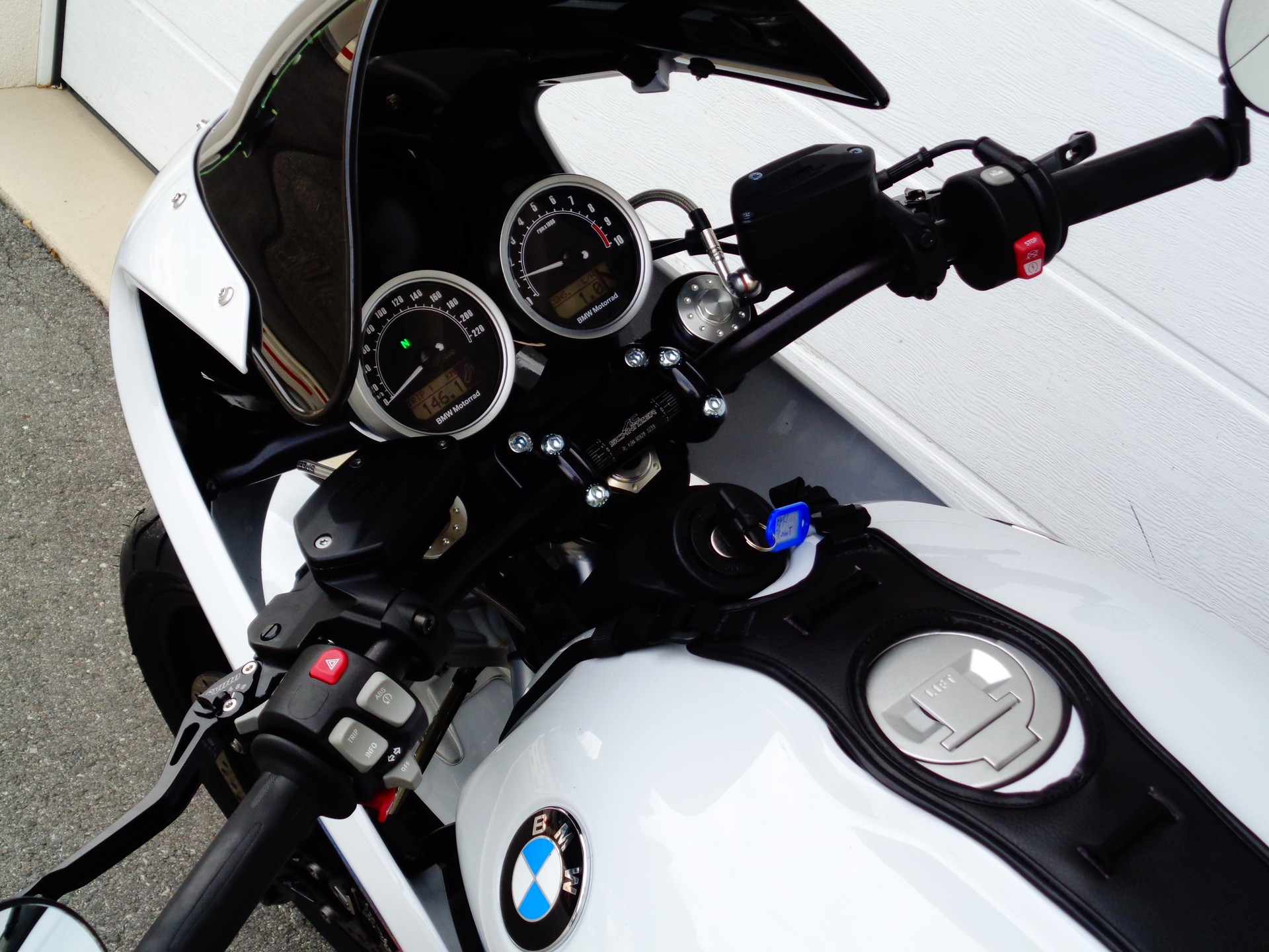 BMW R nineT Racer ABS-image-6