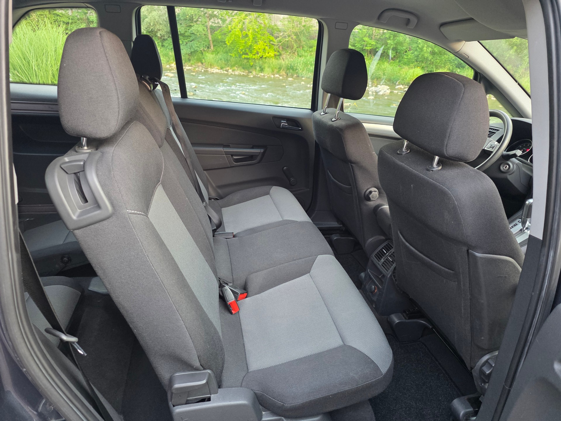 OPEL Zafira 2.2i 16V ☆☆☆ MFK: 26.02.2025 ☆☆☆ Sommer- und Winterräder ☆☆☆-image-8