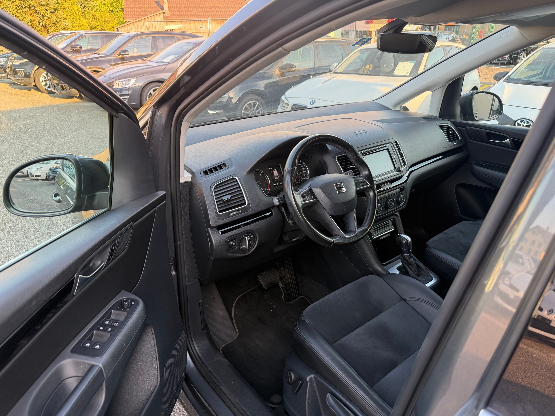 SEAT Alhambra 2.0 TDI Style Advanced DSG ** 7- Plätzer**-image-10