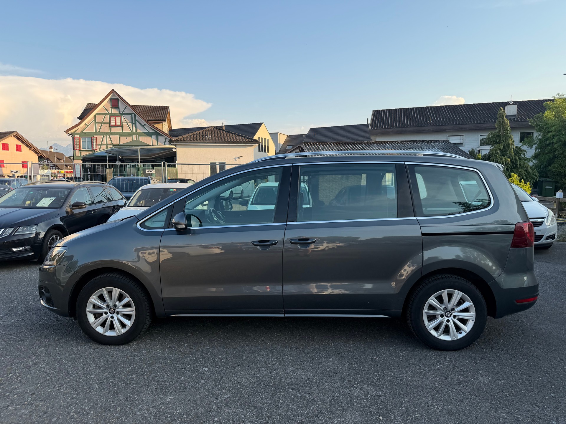 SEAT Alhambra 2.0 TDI Style Advanced DSG ** 7- Plätzer**-image-6