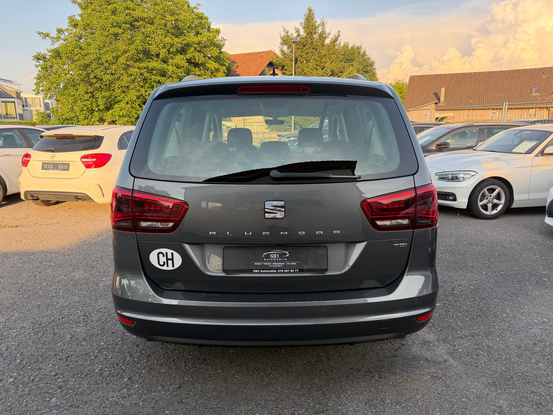 SEAT Alhambra 2.0 TDI Style Advanced DSG ** 7- Plätzer**-image-4