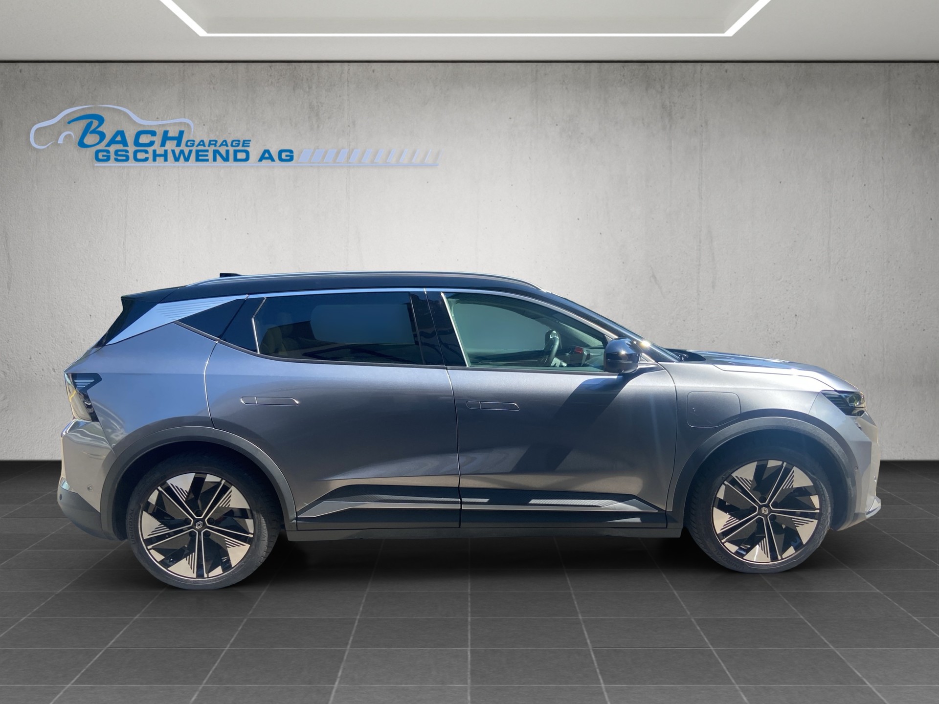 RENAULT Scénic E-Tech Long Range Iconic-showroom-element-2