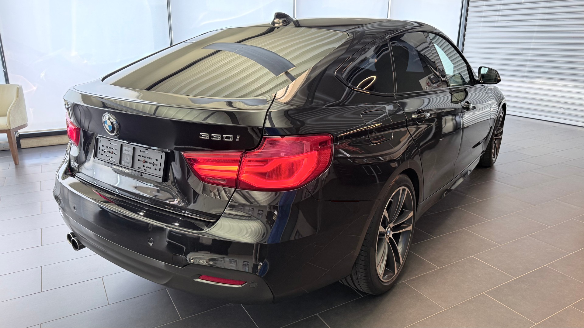 BMW 330i xDrive SAG Gran Turismo-image-23