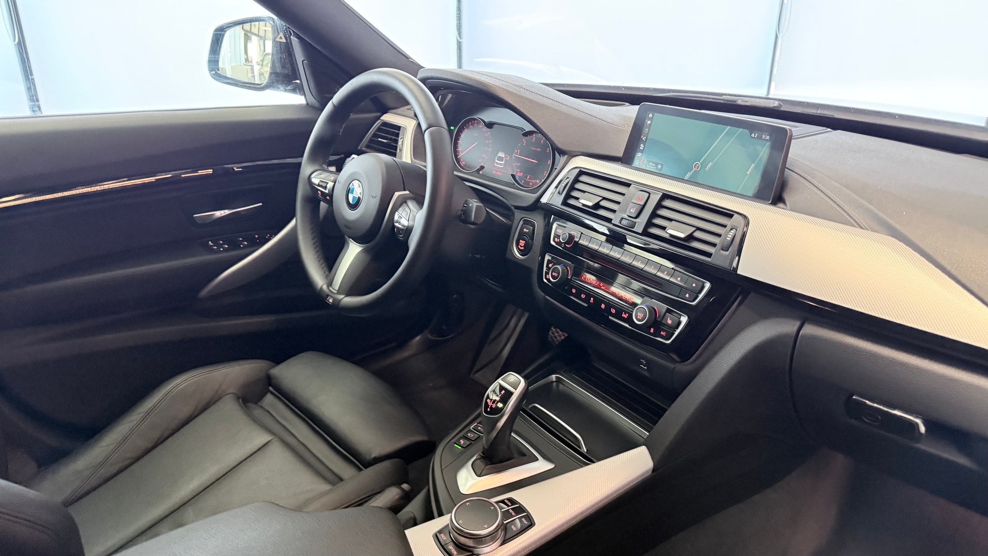 BMW 330i xDrive SAG Gran Turismo-image-26