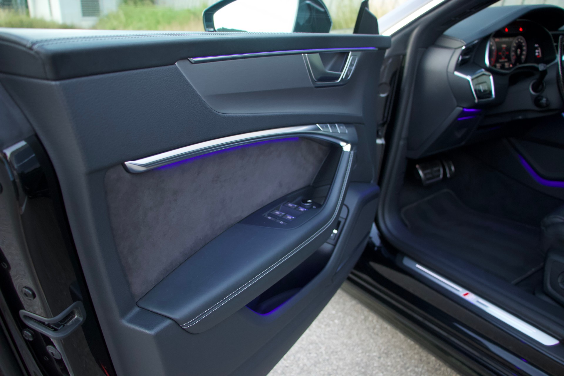 AUDI A7 Sportback 55 TFSI quattro S-Tronic-image-14