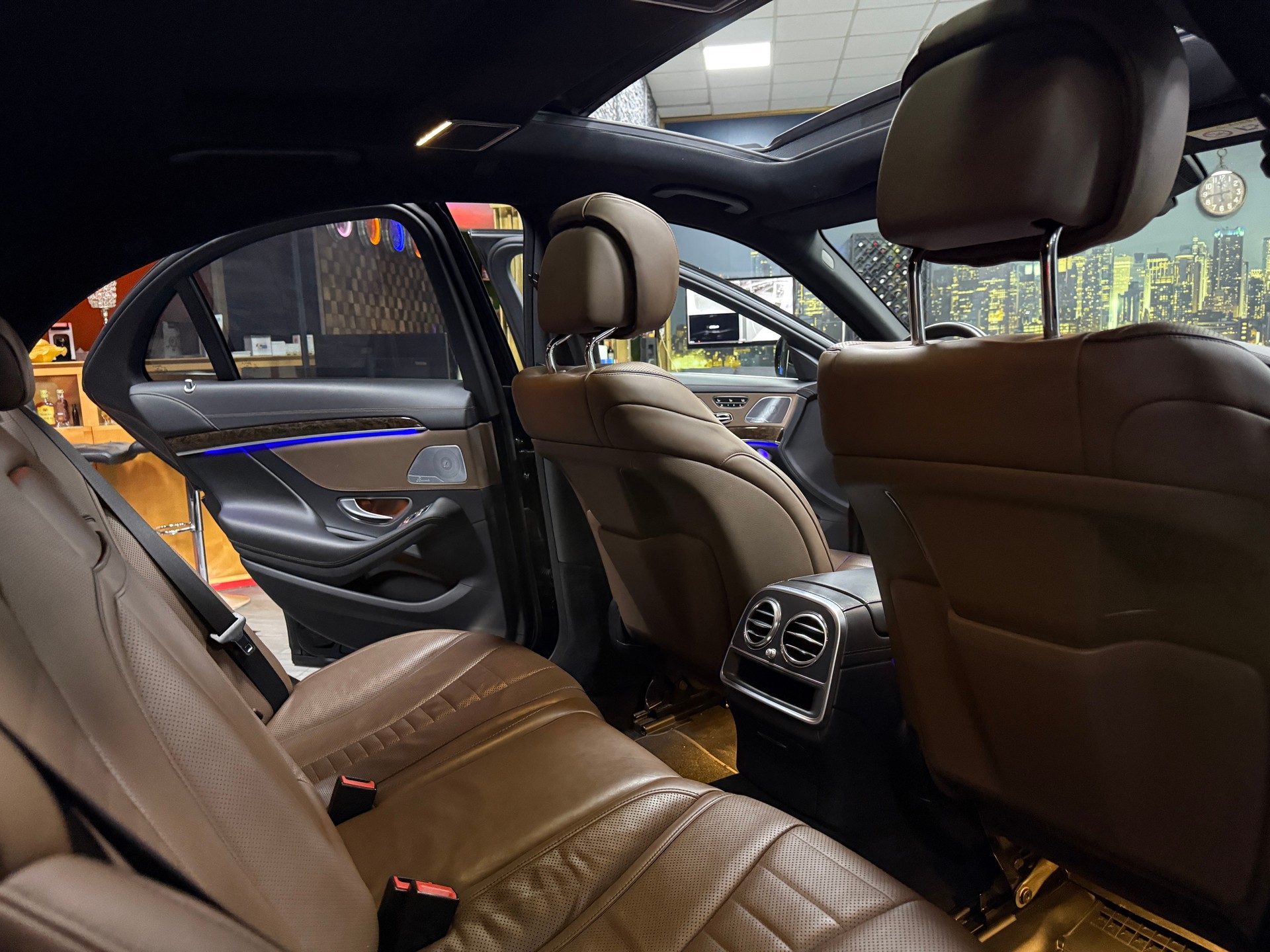 MERCEDES-BENZ S 560 L 4Matic 9G-Tronic-image-12
