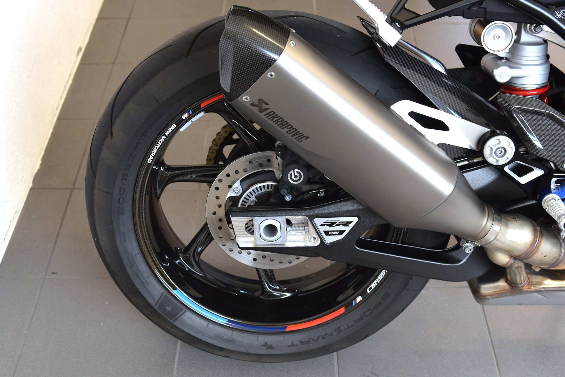 BMW S 1000 RR-image-11