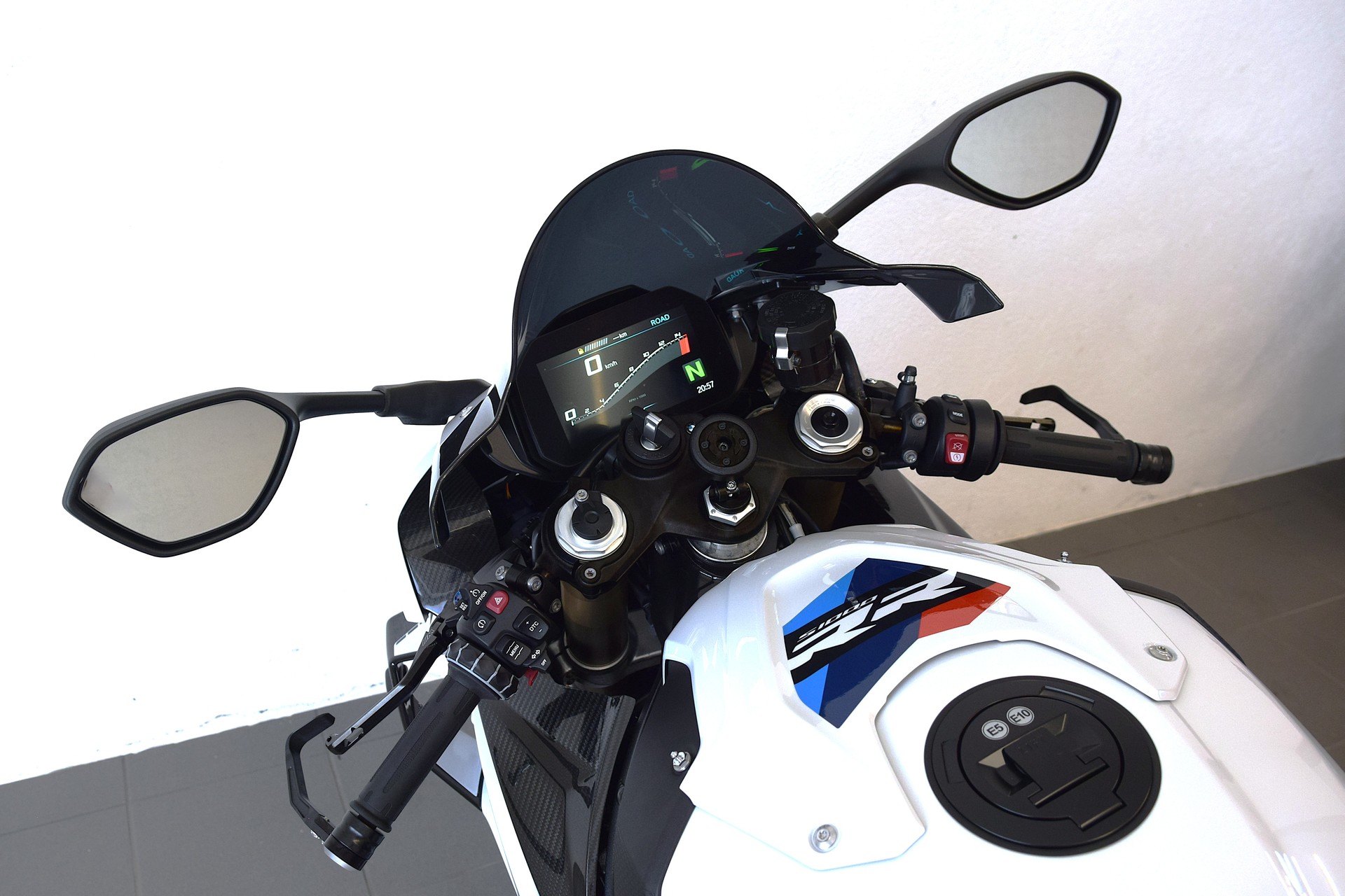 BMW S 1000 RR-image-4