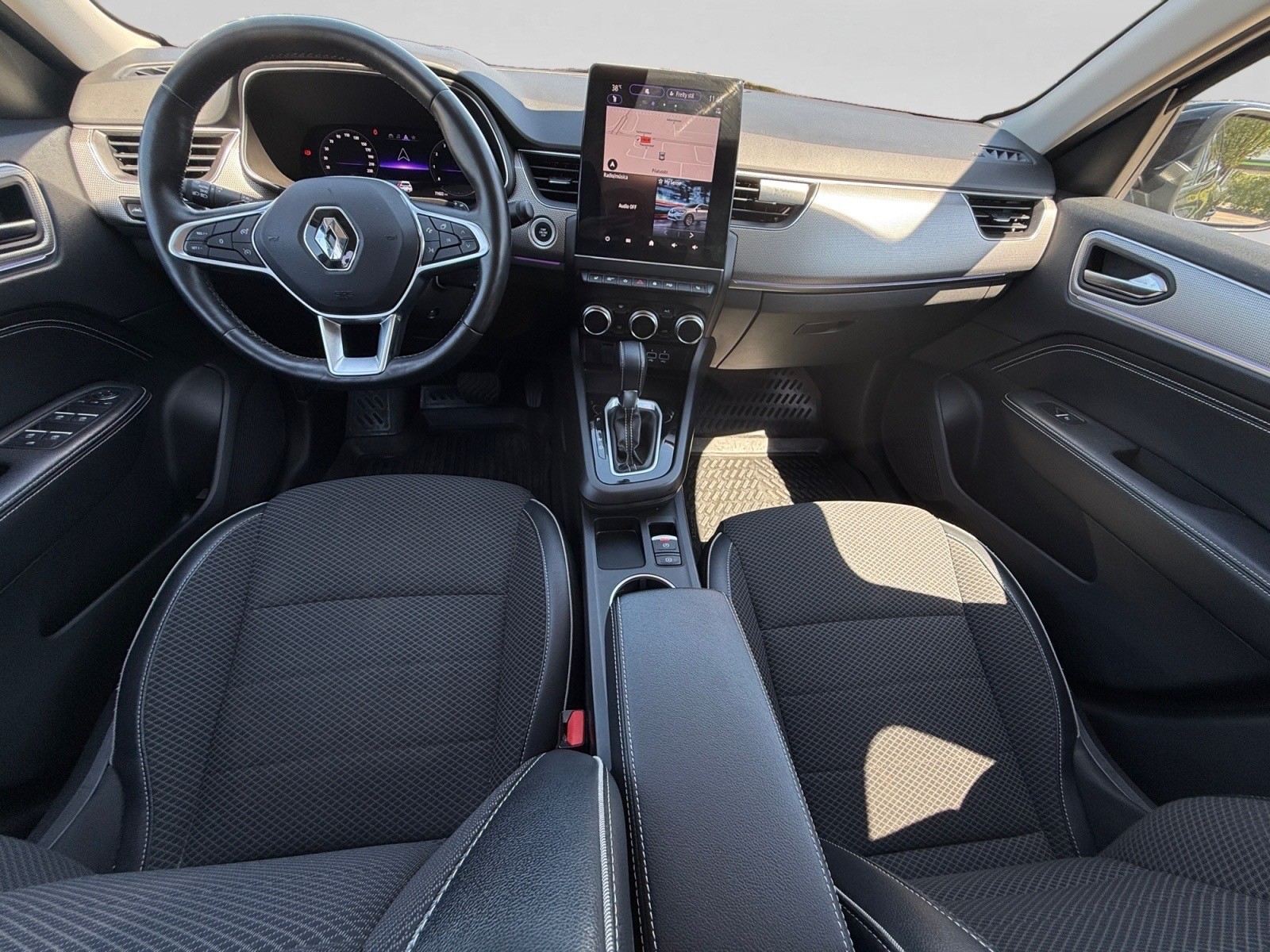 RENAULT Arkana 1.3 TCe Techno EDC-image-9