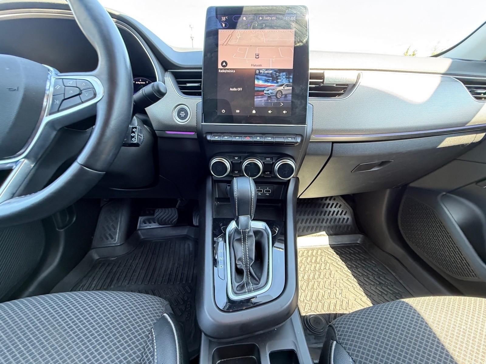 RENAULT Arkana 1.3 TCe Techno EDC-image-10