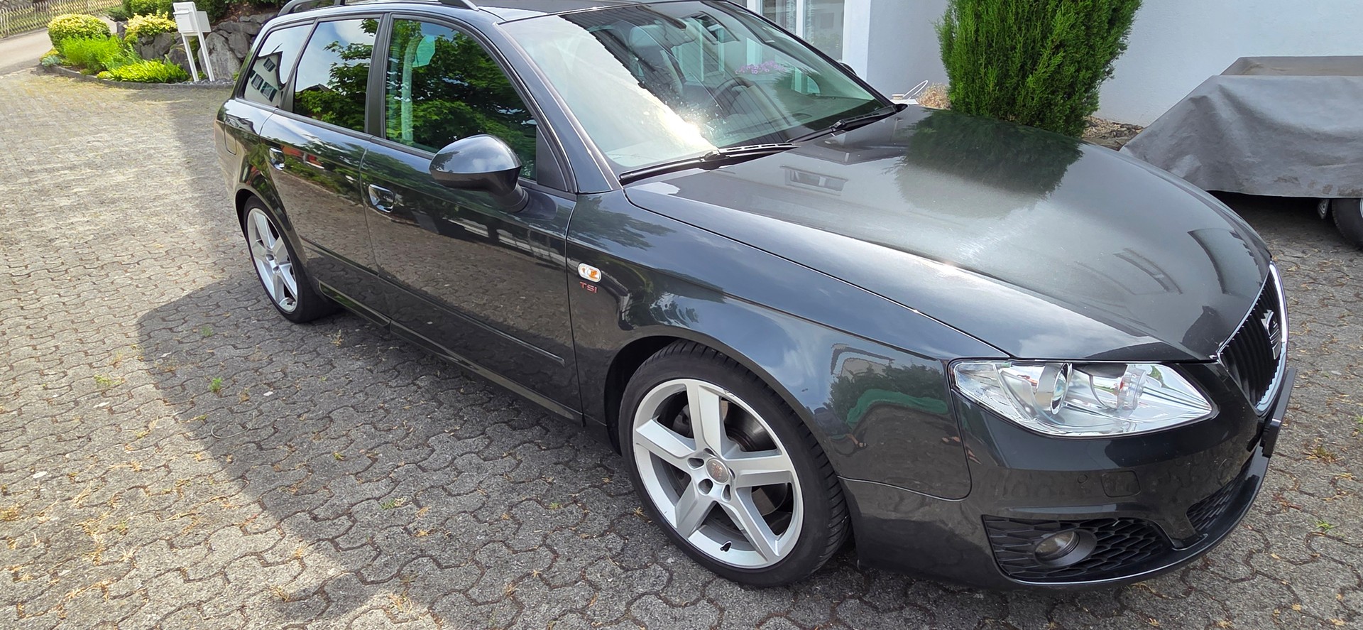 SEAT ST 2.0 TSI