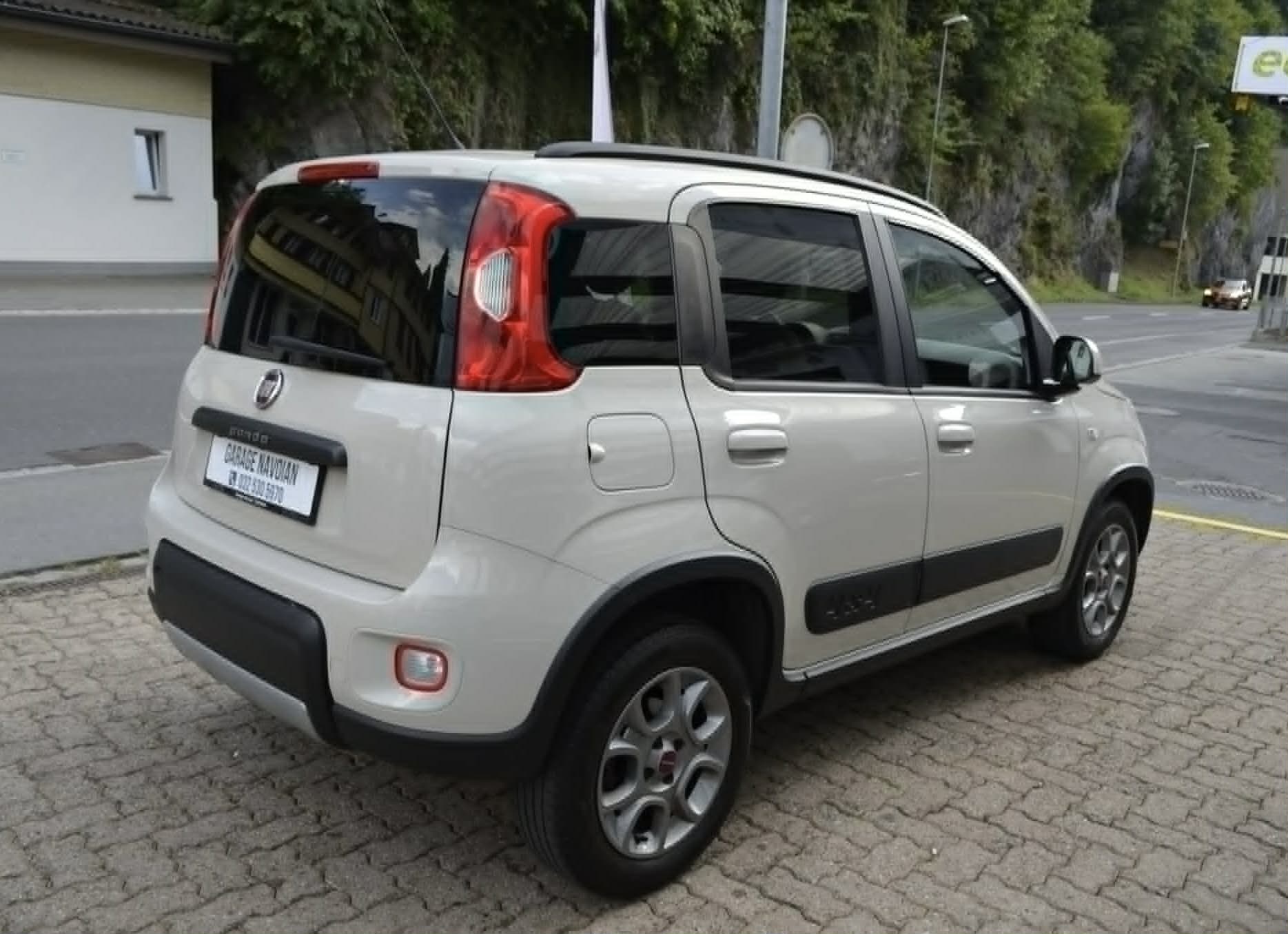 FIAT Panda 0.9 Twinair Turbo Climbing 4x4-image-3