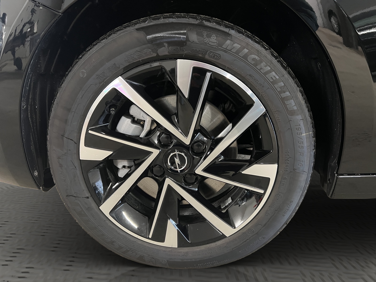 OPEL Corsa 1.2 T Hybrid Viva-image-14