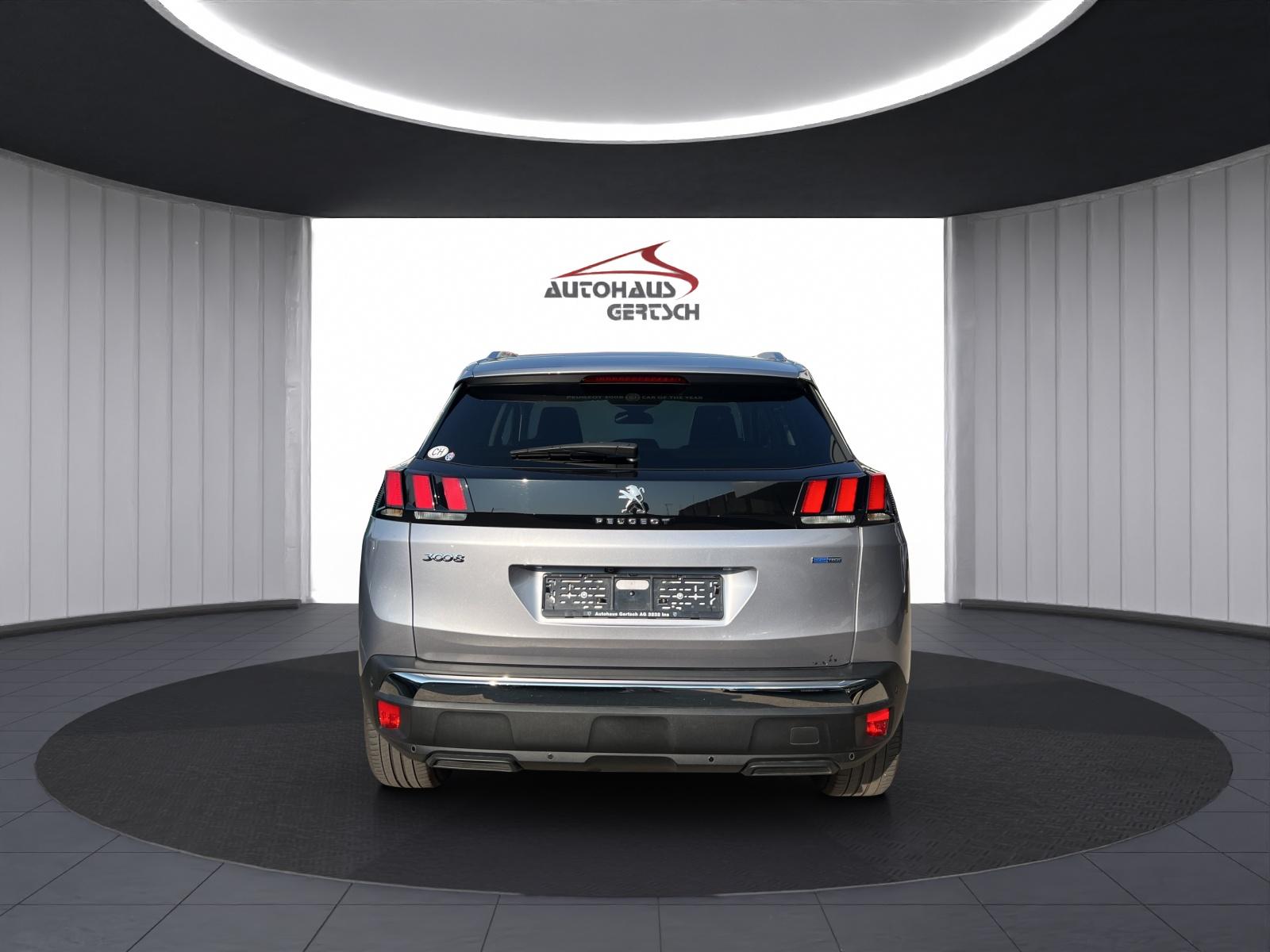 PEUGEOT 3008 1.2 PureTech Allure-image-4