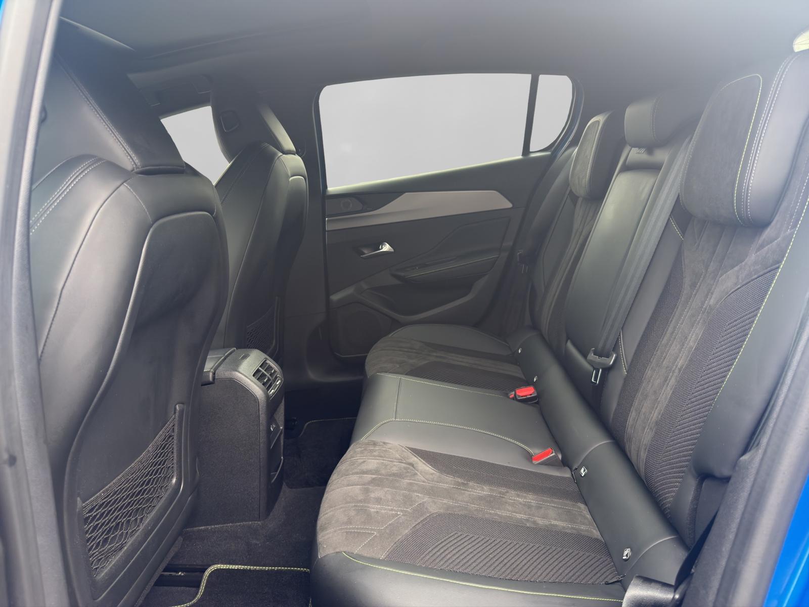 PEUGEOT 308 1.6 PHEV 225 GT Pack-image-14