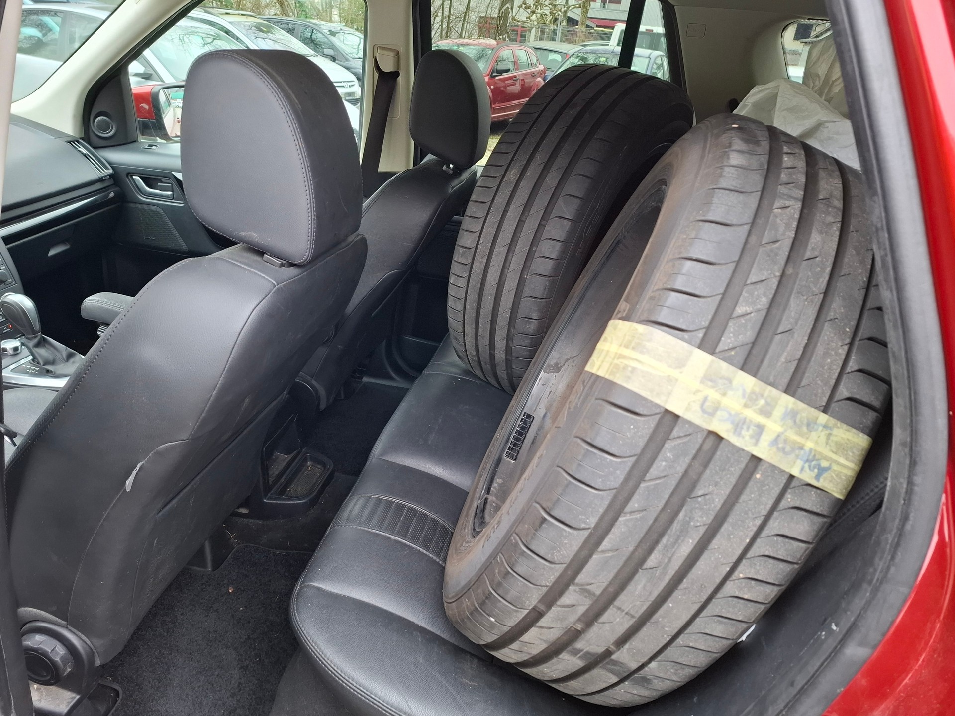 LAND ROVER Freelander 2.2 SD4 S Automatic-image-9