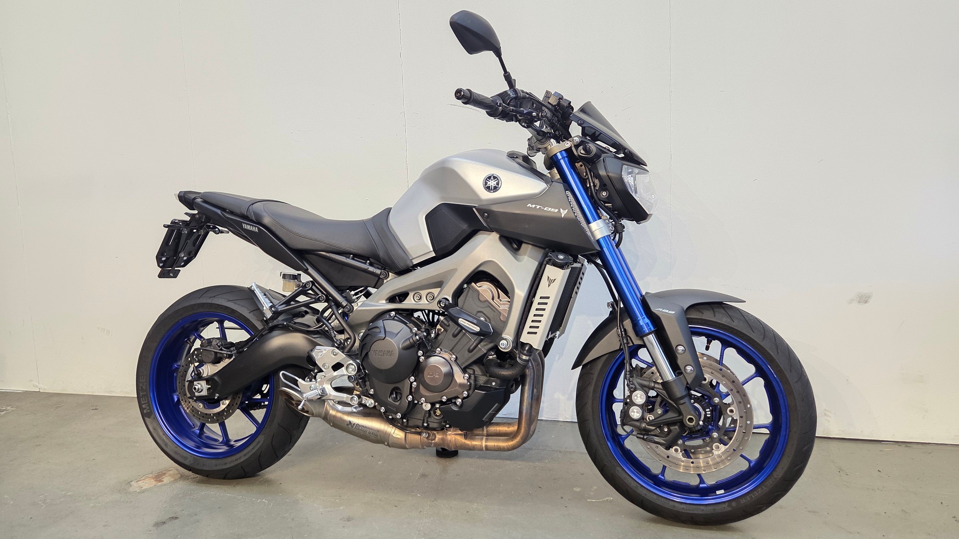 YAMAHA MT-09 ABS-image-2
