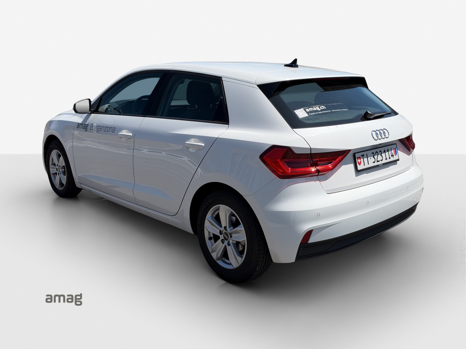 AUDI A1 Sportback 30 TFSI Attraction S-tronic-showroom-element-2