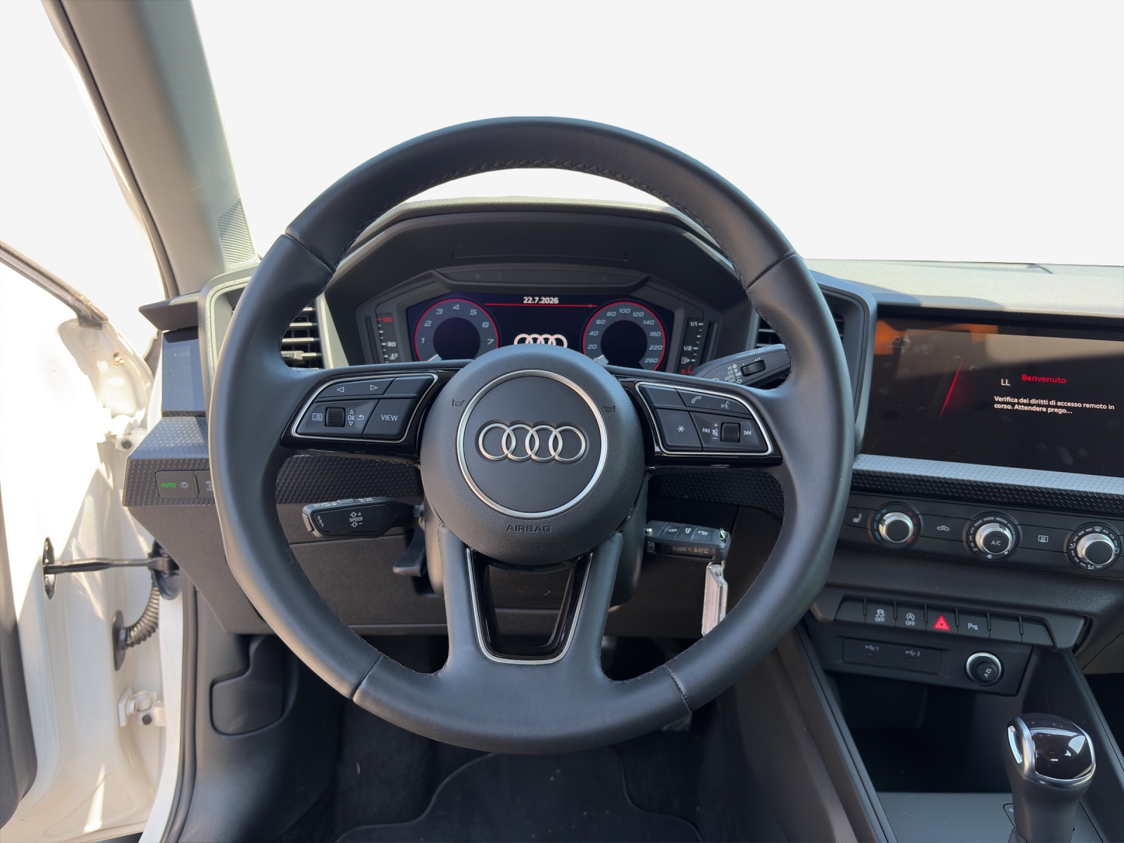 AUDI A1 Sportback 30 TFSI Attraction S-tronic-image-9