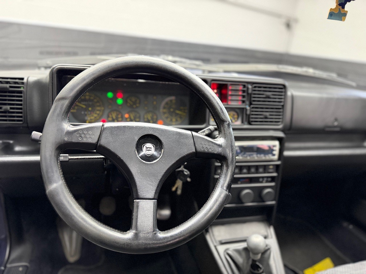 LANCIA Delta HF Integrale Evo | Schiebedach | Blue Madras-image-17
