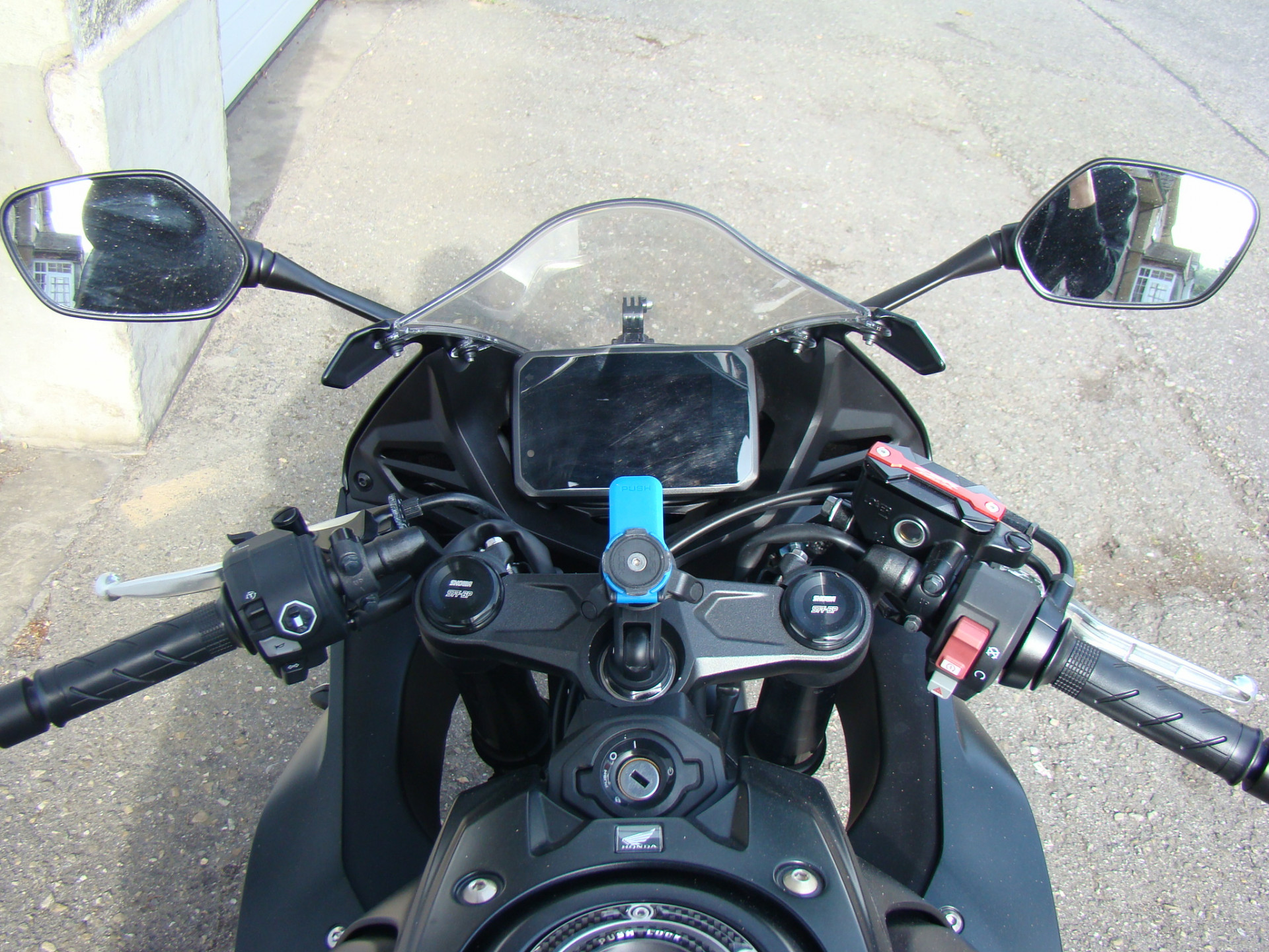 HONDA CBR 650 R E-Clutch-image-1