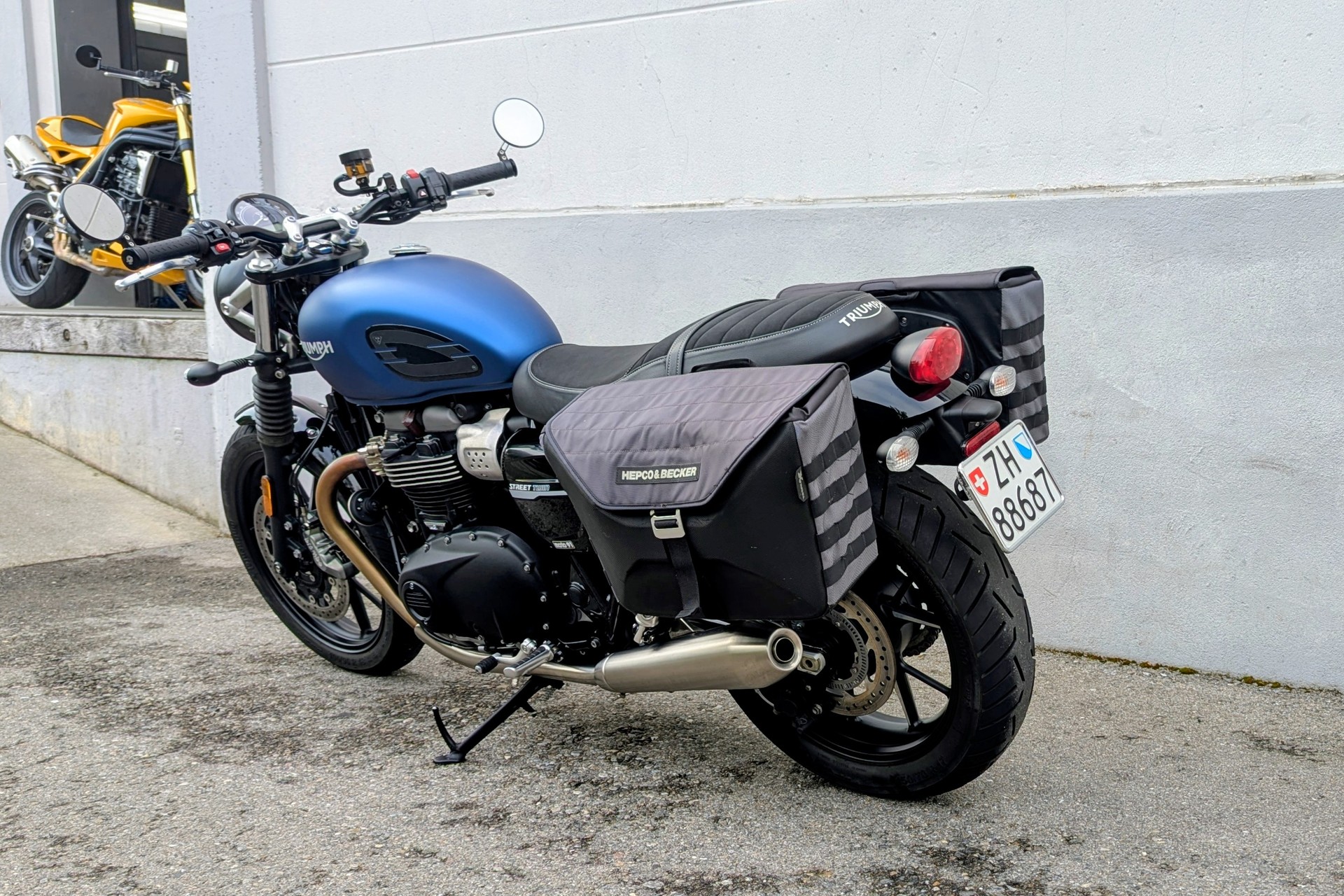 TRIUMPH Street Twin 900 i-image-5
