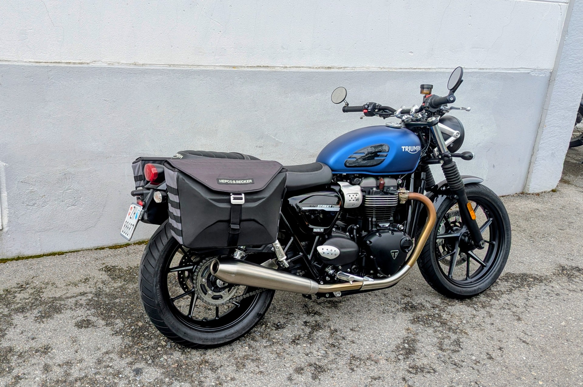 TRIUMPH Street Twin 900 i-image-2