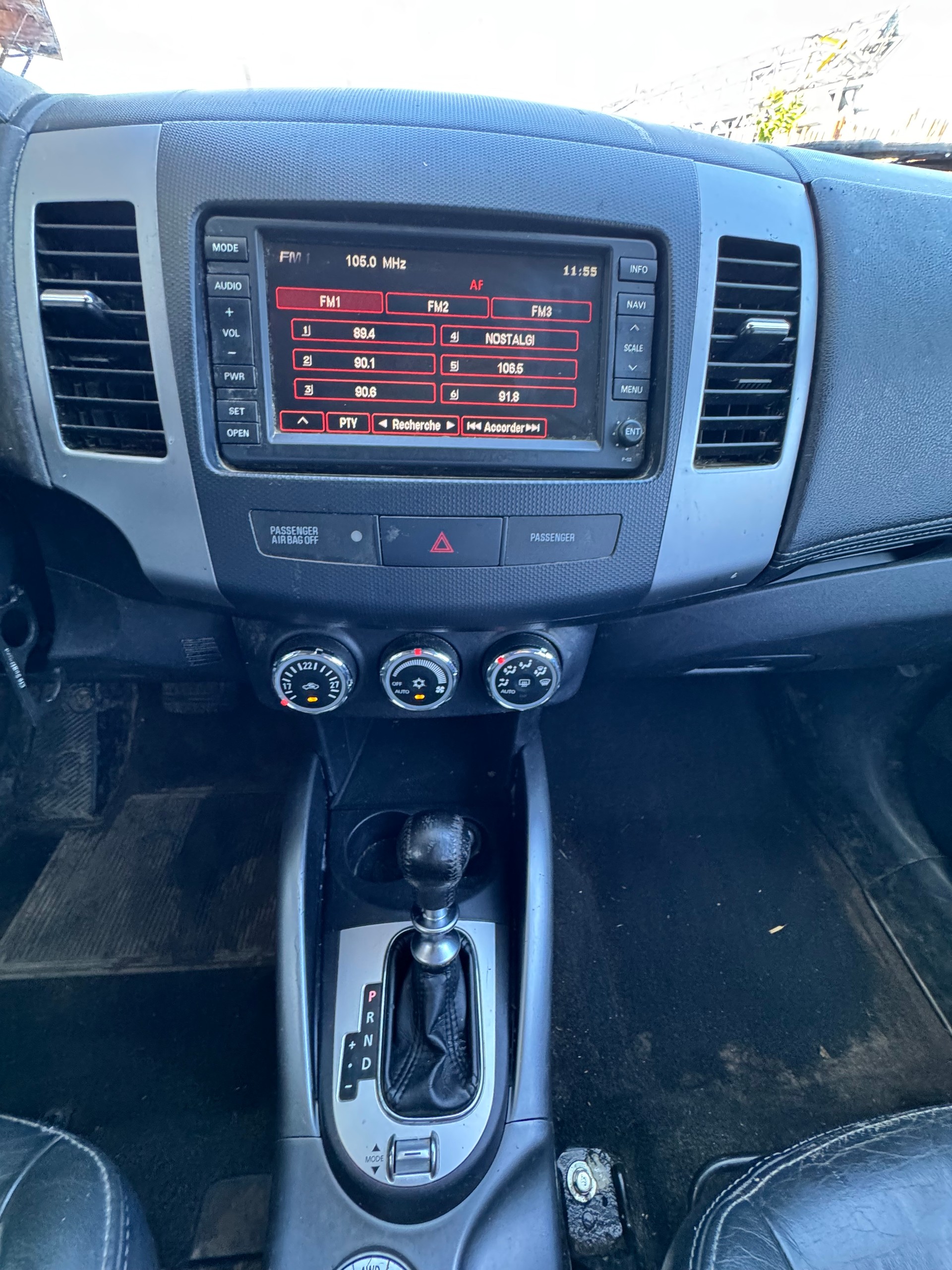 PEUGEOT 4007 2.2 HDi Platinum Edition-image-7