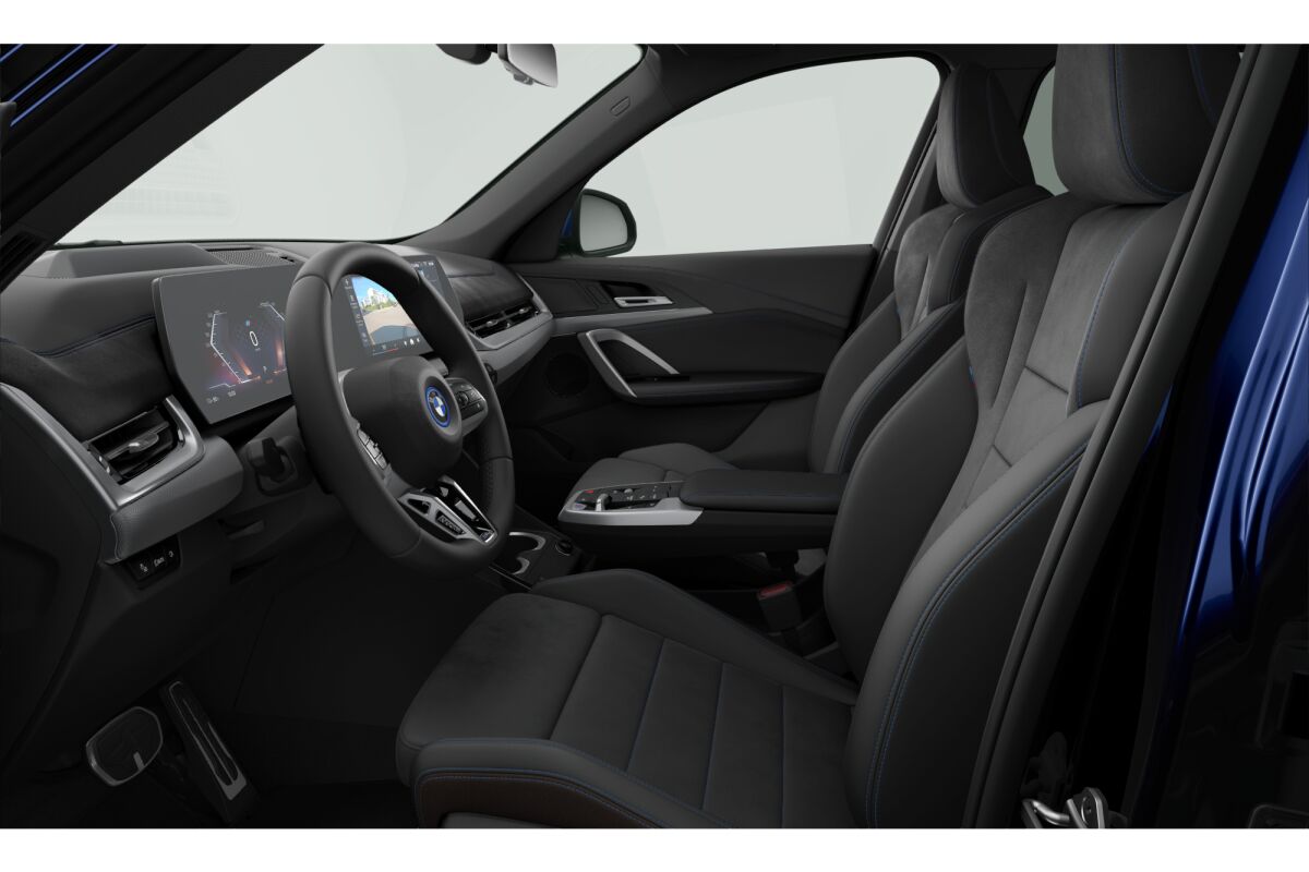 BMW iX1 eDrive 20 Edition M Sport-showroom-element-2