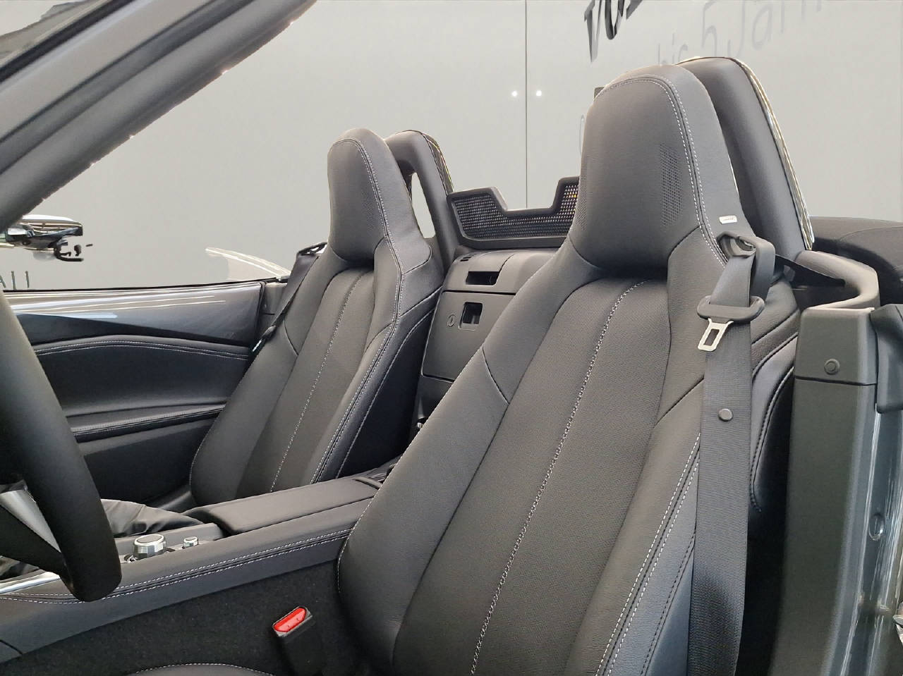 MAZDA MX-5 1.5 132 PS Exclusive-Line-image-5