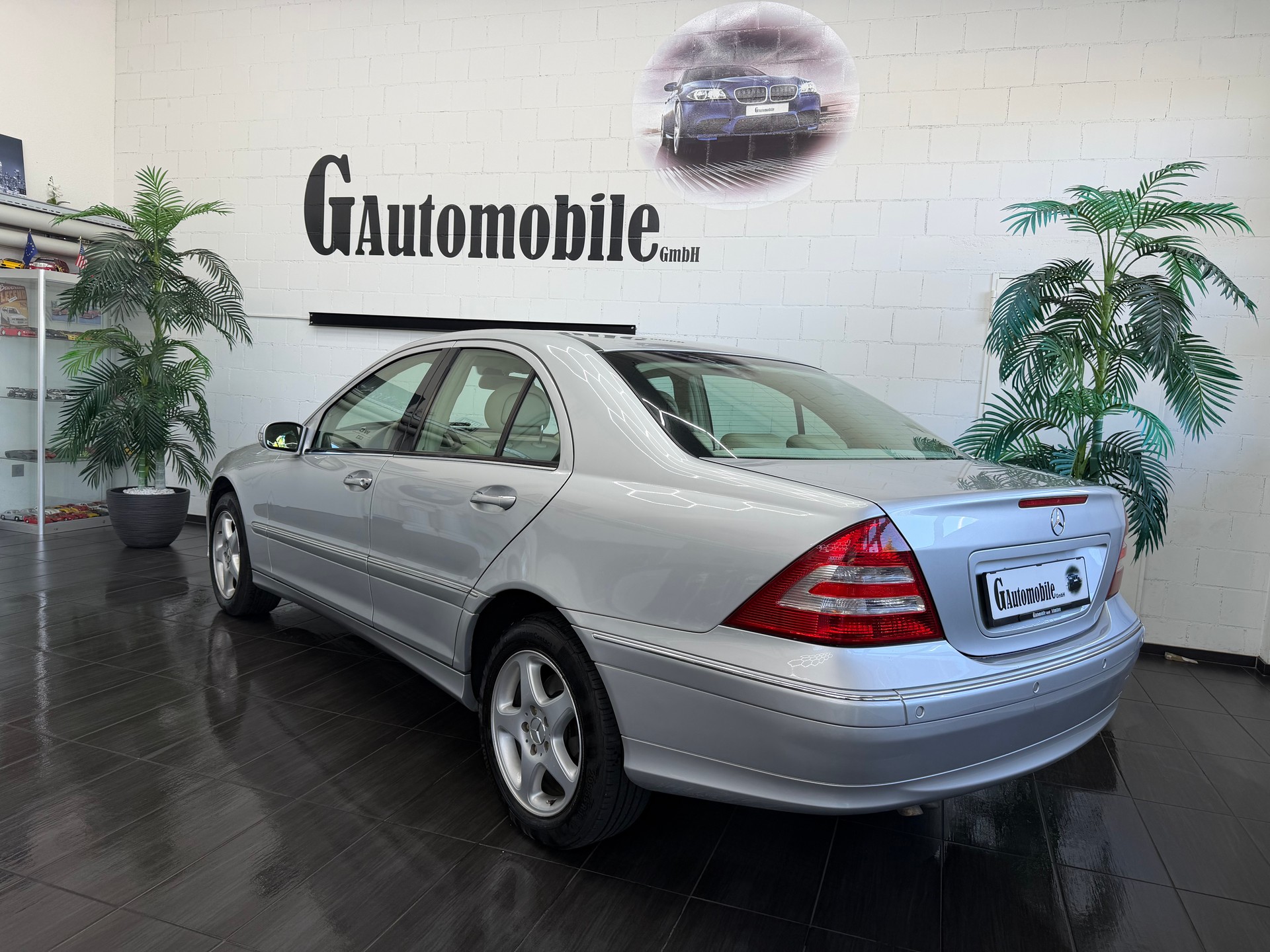 MERCEDES-BENZ C 240 Elégance 4Matic Automatic-image-5