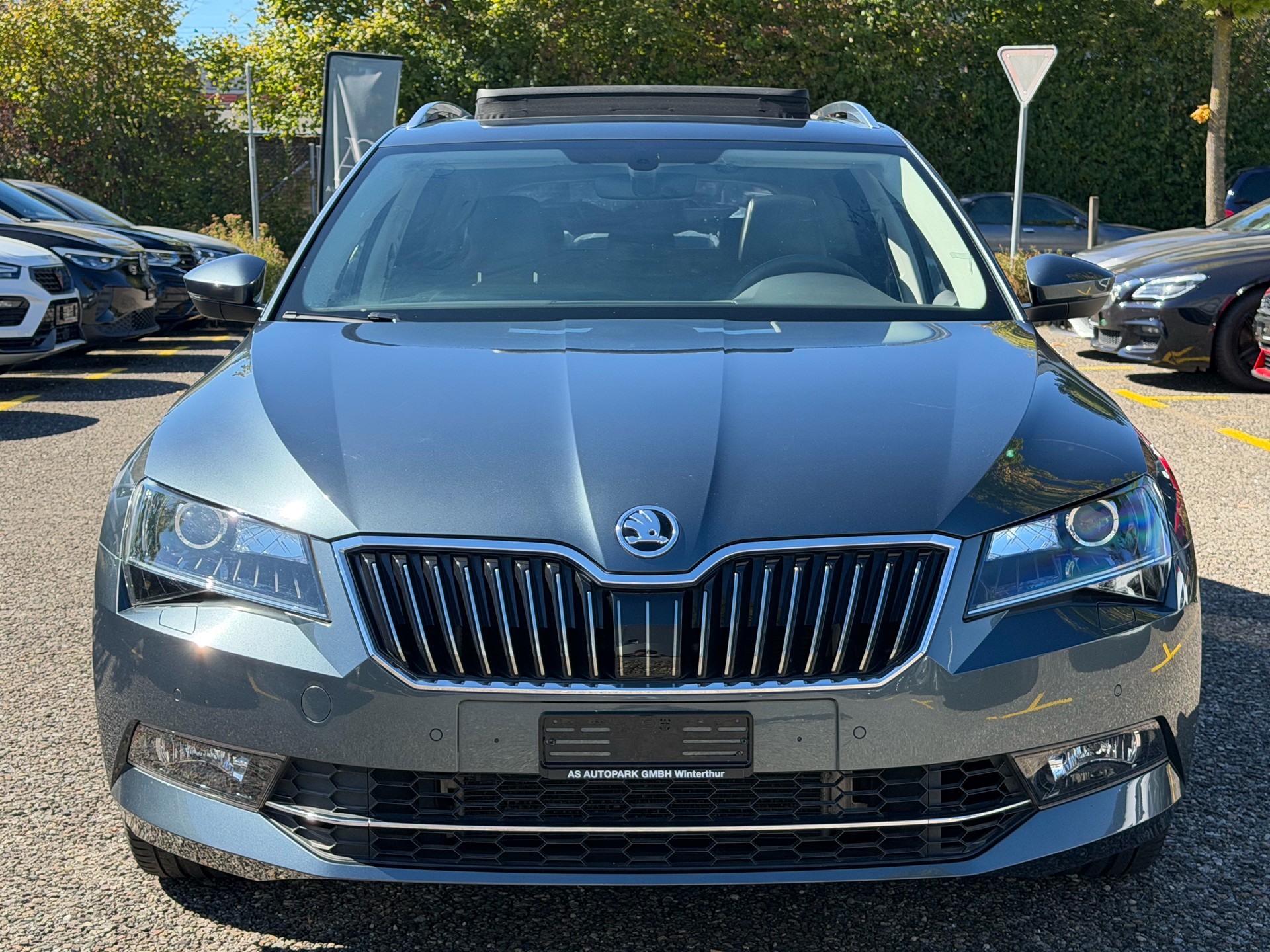SKODA Superb Combi 2.0 TSI Style DSG 4x4-showroom-element-1
