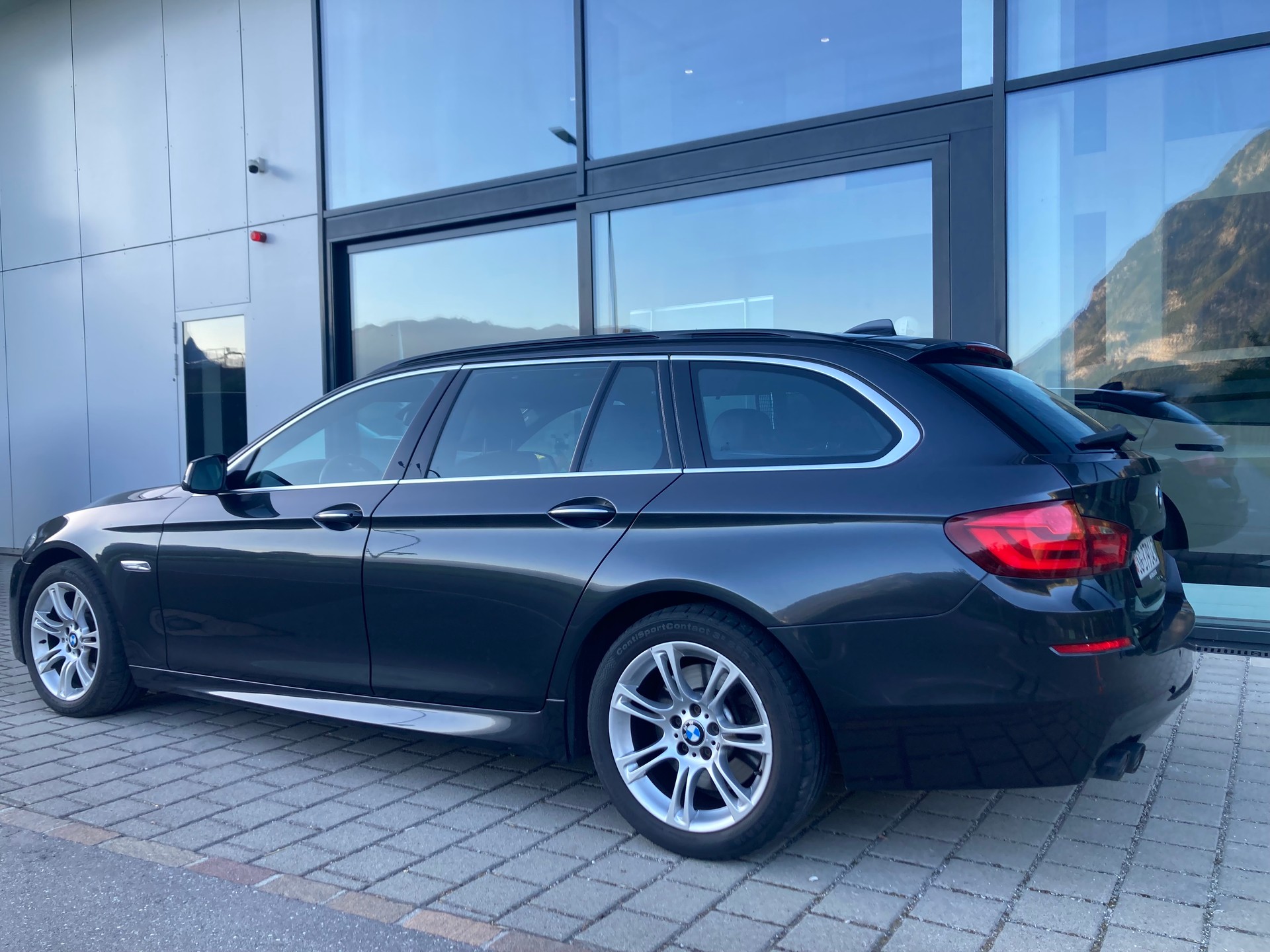 BMW 530d xDrive Touring M-Paket | Vollausstattung-image-3